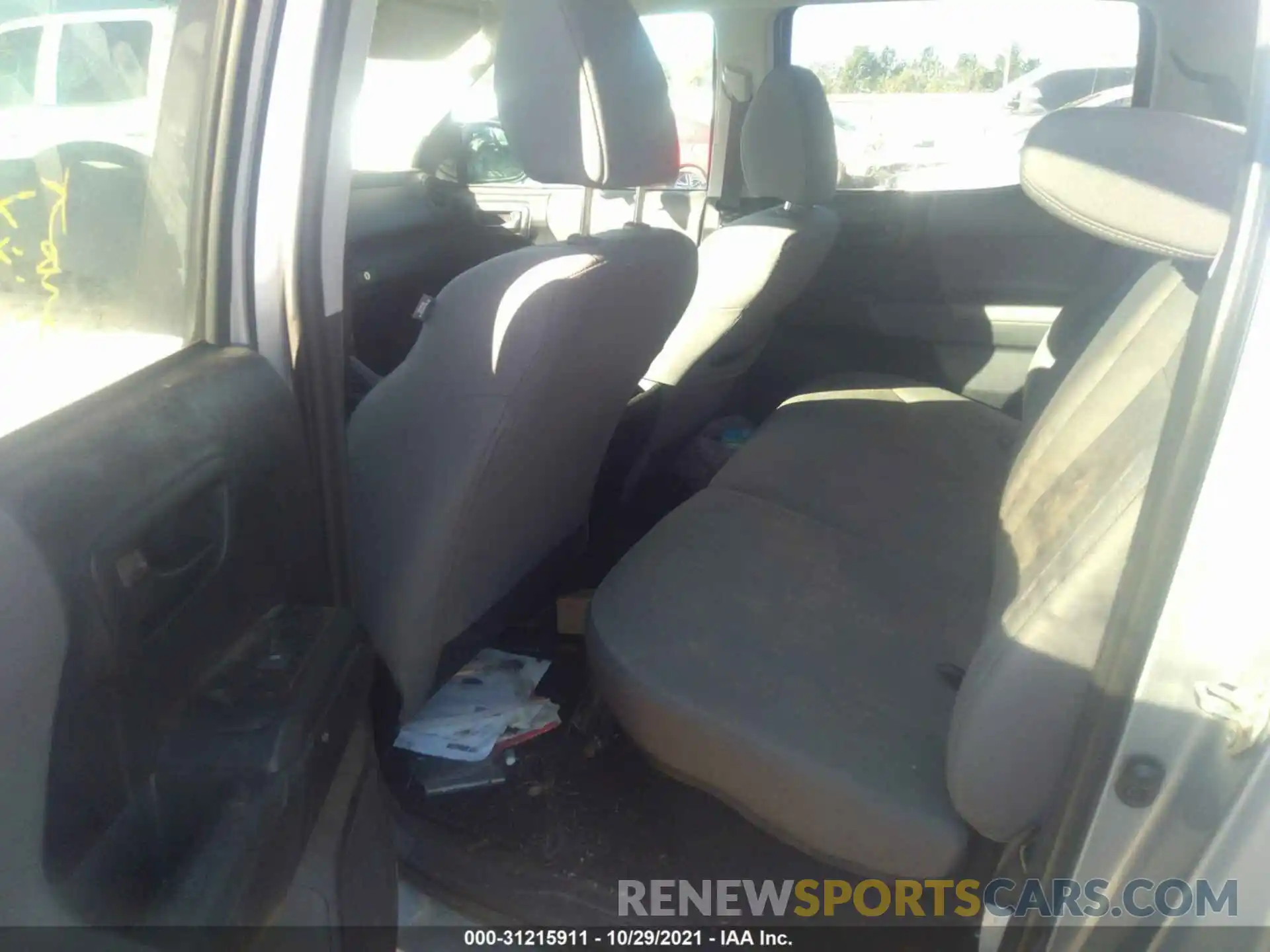 8 Photograph of a damaged car 3TMCZ5AN6KM225324 TOYOTA TACOMA 4WD 2019