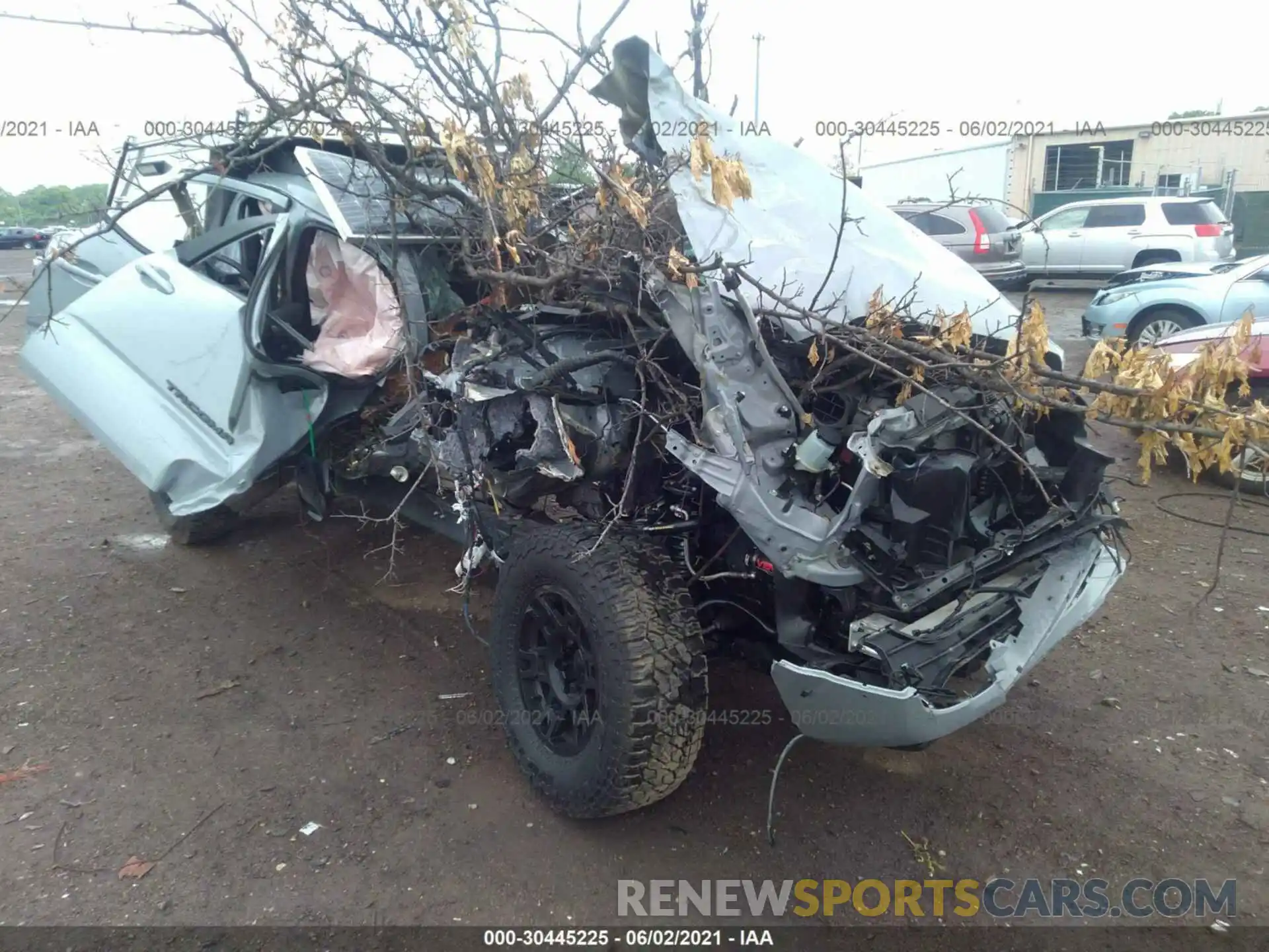 1 Photograph of a damaged car 3TMCZ5AN6KM227316 TOYOTA TACOMA 4WD 2019