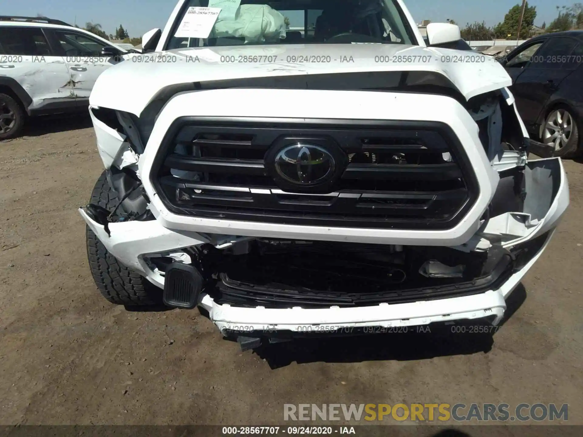 6 Photograph of a damaged car 3TMCZ5AN6KM232211 TOYOTA TACOMA 4WD 2019