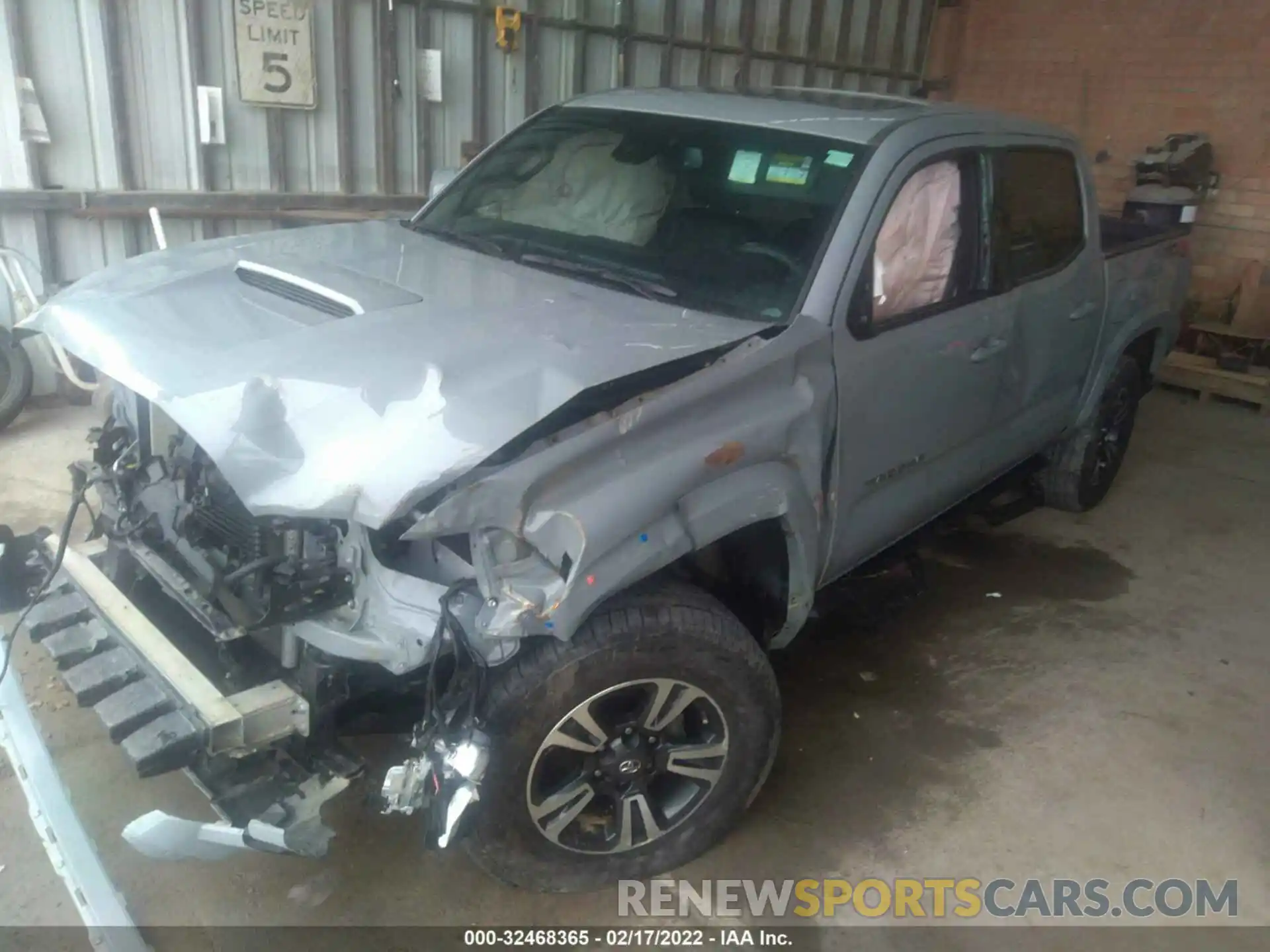 2 Photograph of a damaged car 3TMCZ5AN6KM235514 TOYOTA TACOMA 4WD 2019