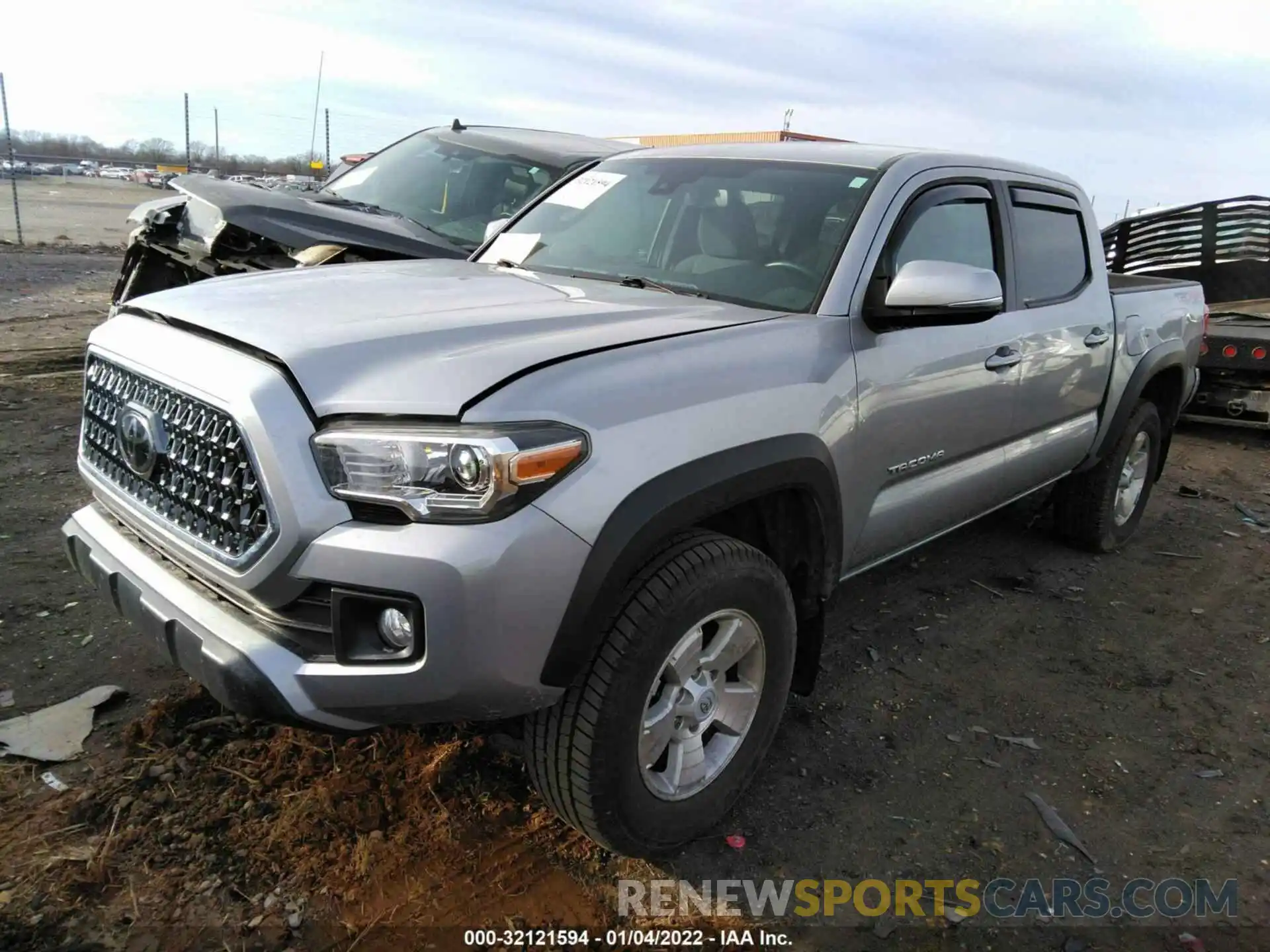 2 Фотография поврежденного автомобиля 3TMCZ5AN6KM237831 TOYOTA TACOMA 4WD 2019