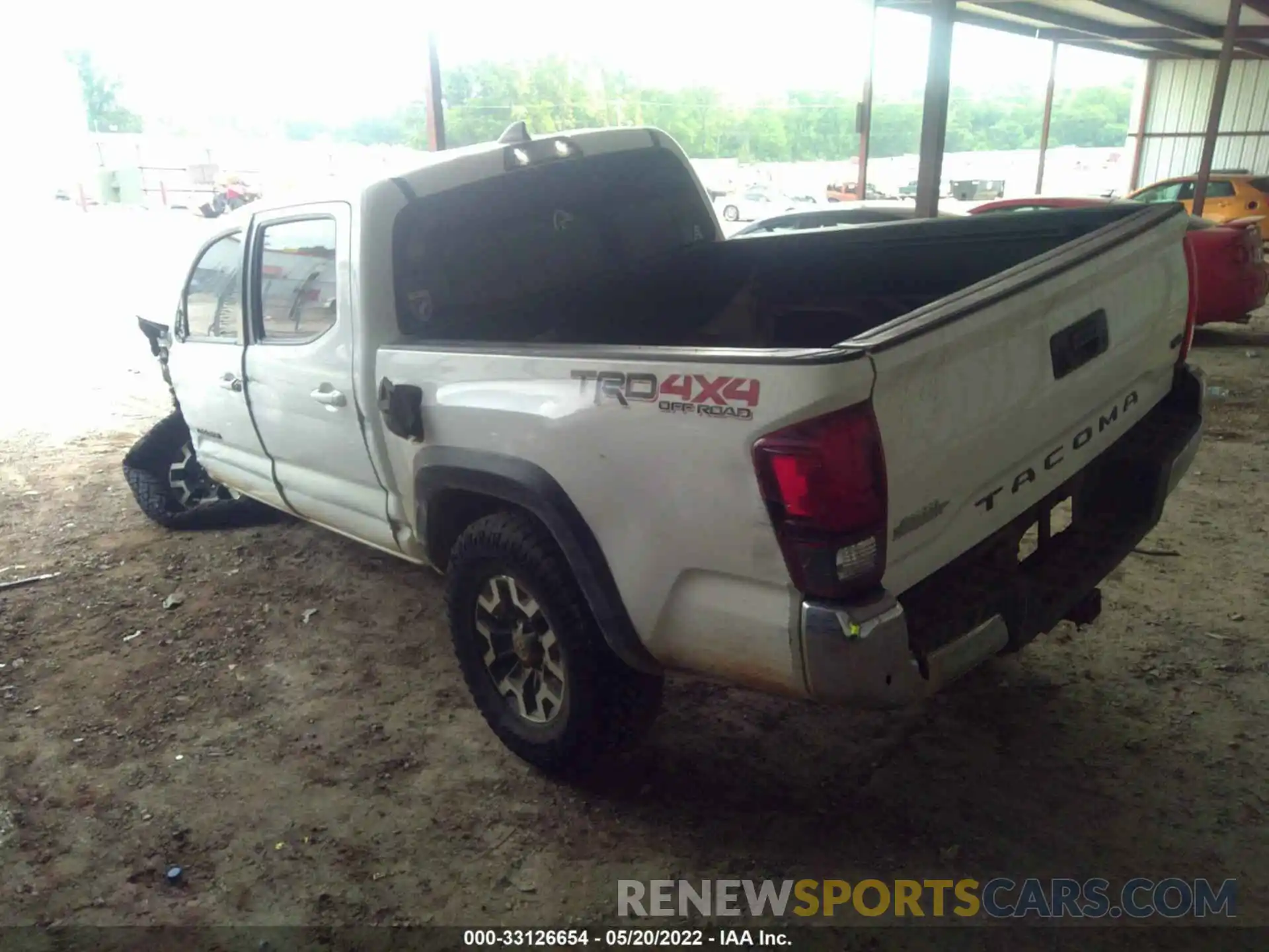 3 Photograph of a damaged car 3TMCZ5AN6KM240938 TOYOTA TACOMA 4WD 2019