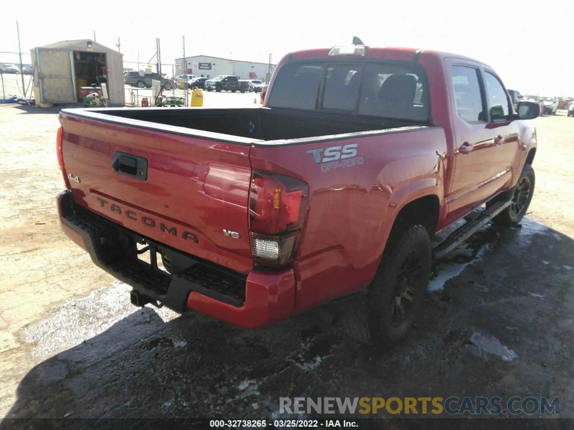 4 Photograph of a damaged car 3TMCZ5AN6KM241992 TOYOTA TACOMA 4WD 2019