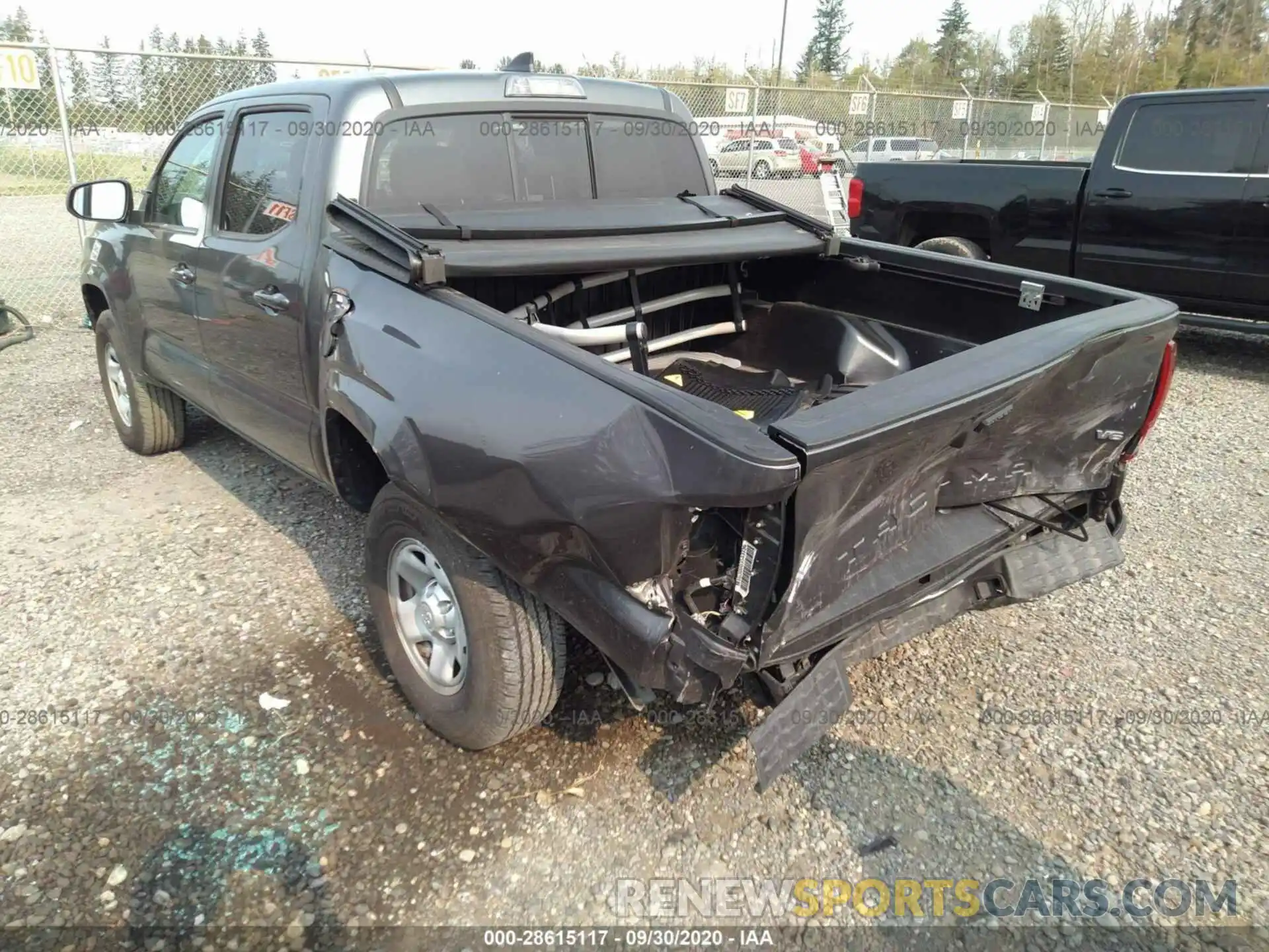 3 Фотография поврежденного автомобиля 3TMCZ5AN6KM248781 TOYOTA TACOMA 4WD 2019