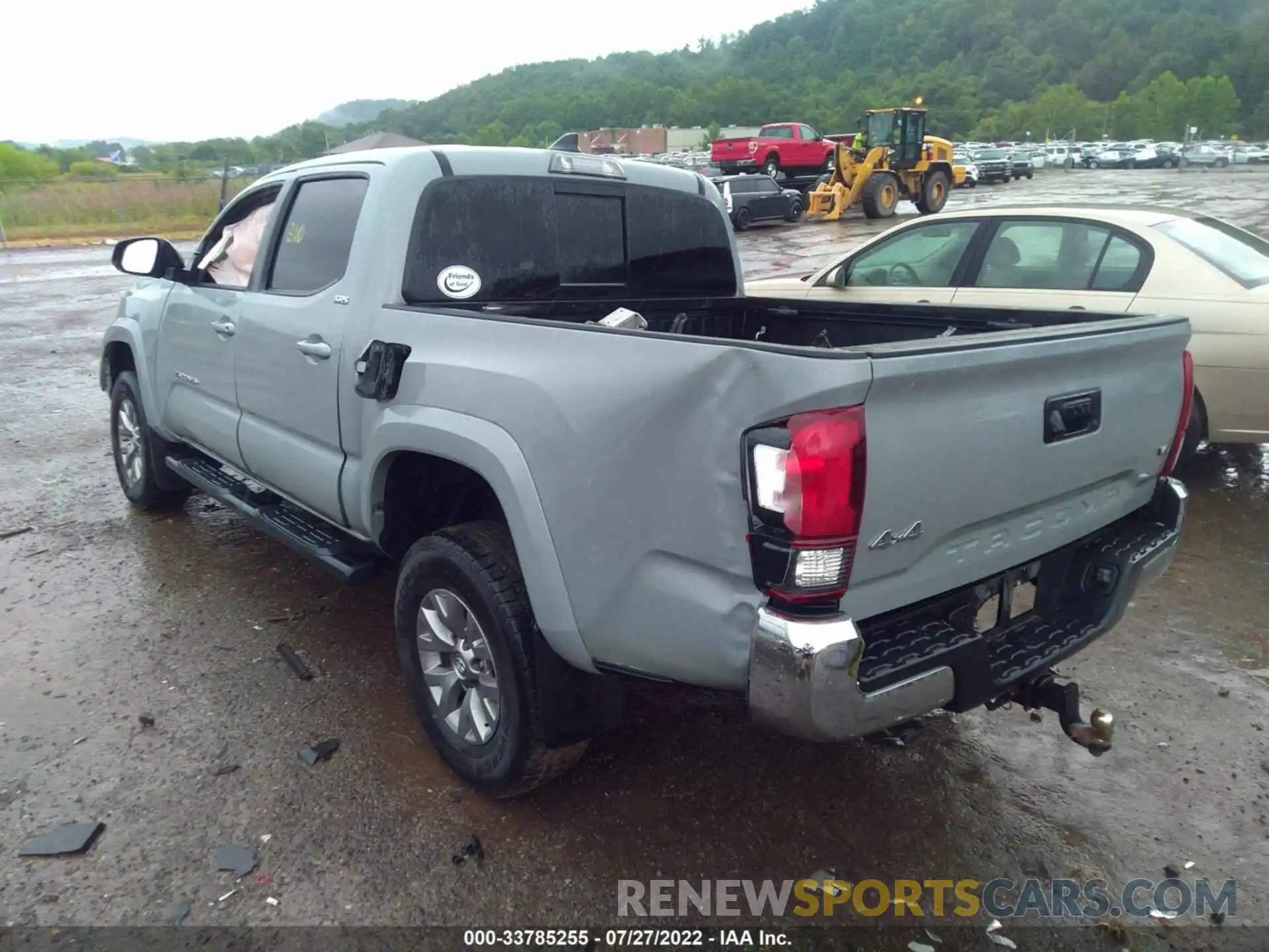 3 Фотография поврежденного автомобиля 3TMCZ5AN6KM255147 TOYOTA TACOMA 4WD 2019