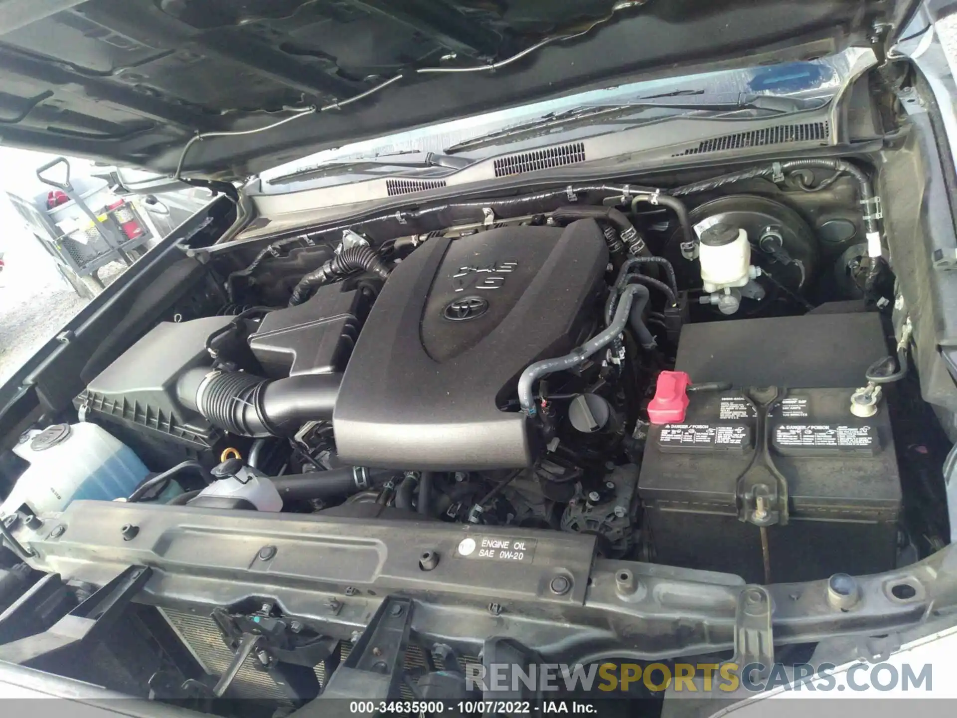 10 Photograph of a damaged car 3TMCZ5AN6KM266780 TOYOTA TACOMA 4WD 2019