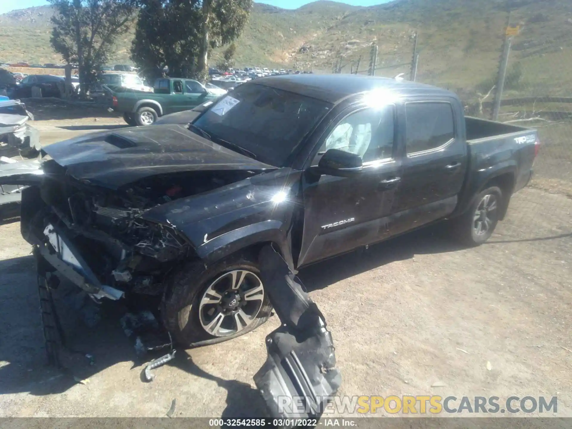 2 Photograph of a damaged car 3TMCZ5AN6KM270747 TOYOTA TACOMA 4WD 2019