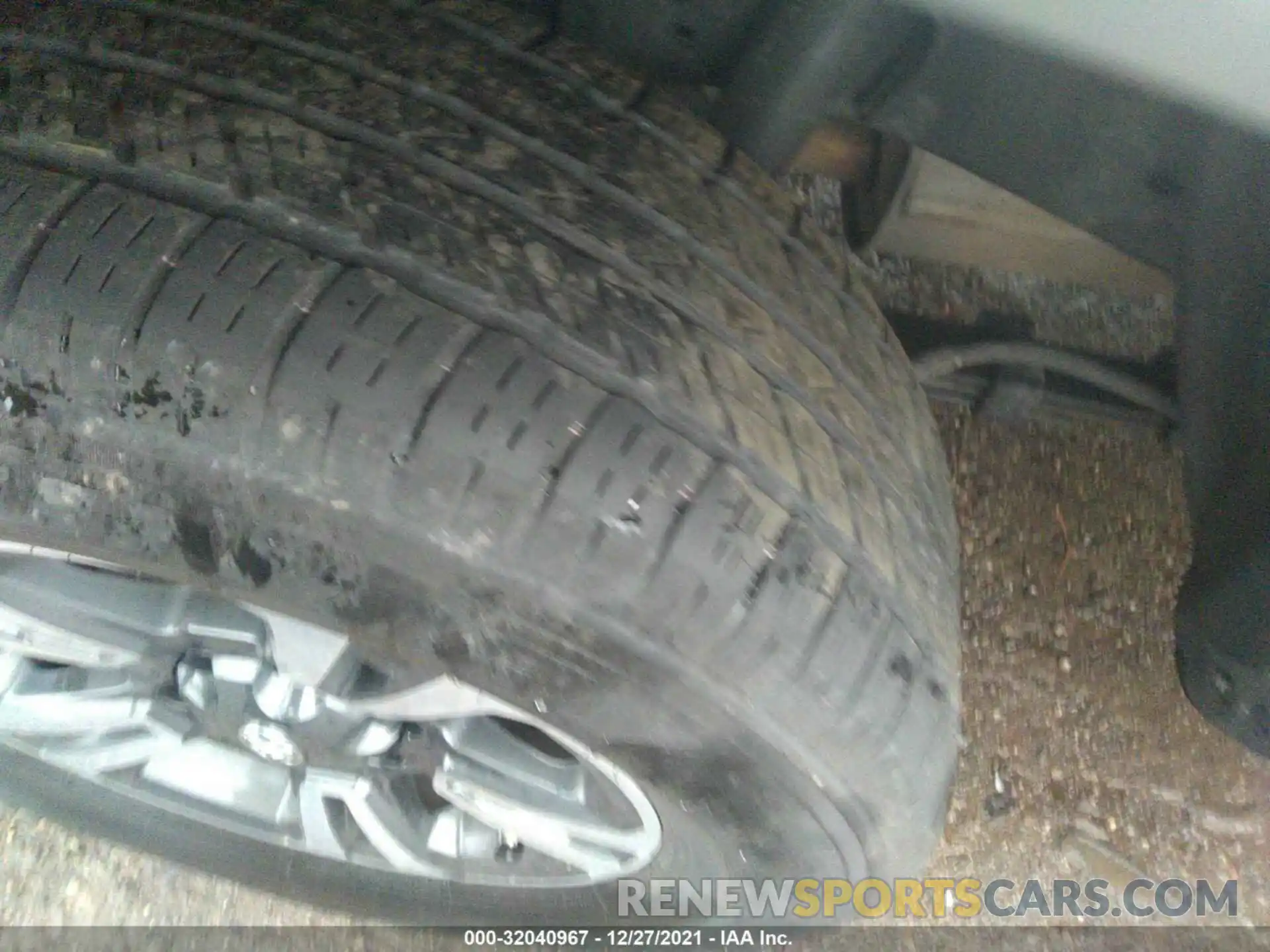 15 Photograph of a damaged car 3TMCZ5AN6KM287385 TOYOTA TACOMA 4WD 2019