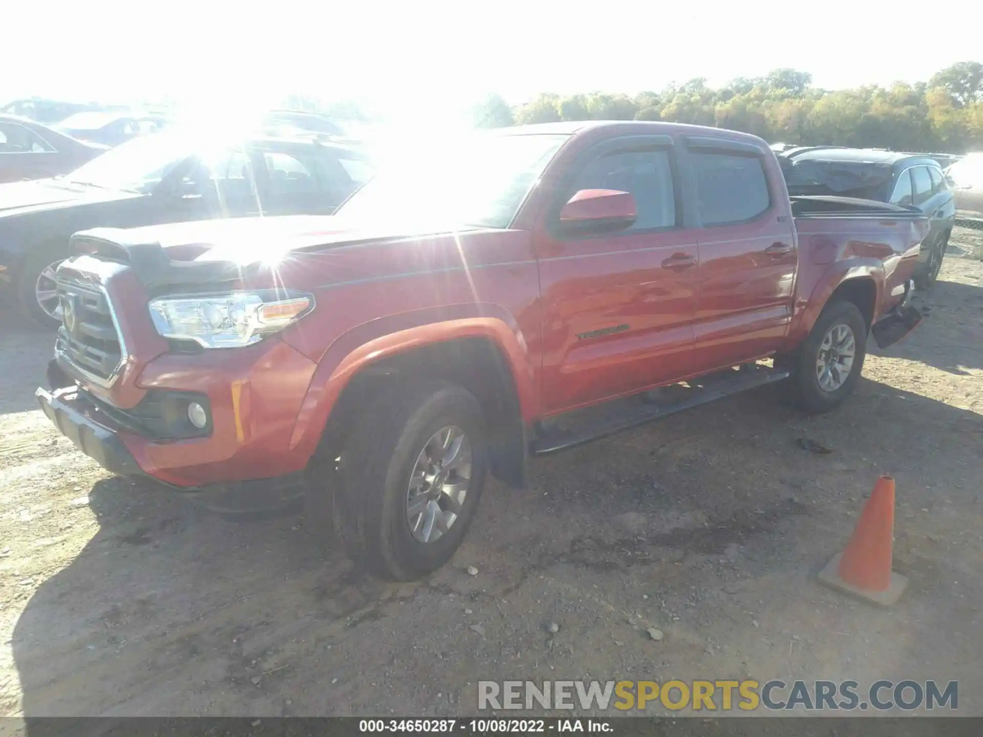 2 Photograph of a damaged car 3TMCZ5AN7KM202005 TOYOTA TACOMA 4WD 2019