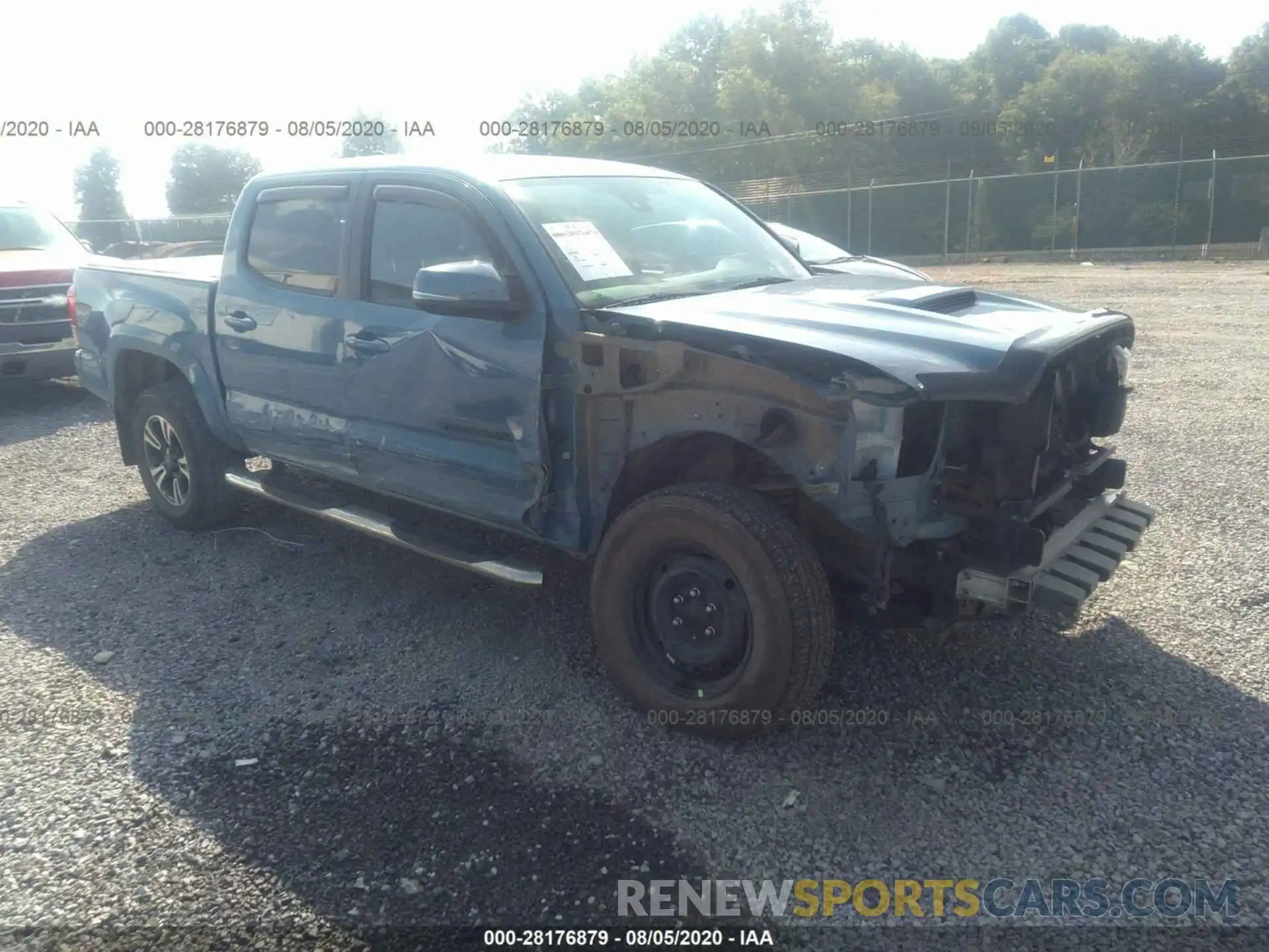 1 Photograph of a damaged car 3TMCZ5AN7KM202361 TOYOTA TACOMA 4WD 2019