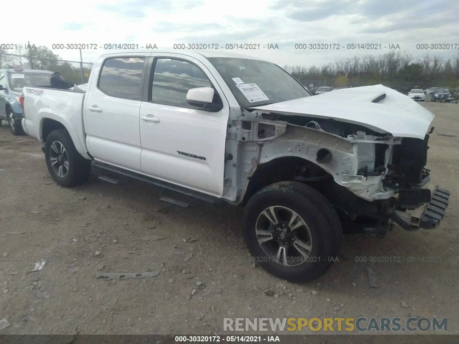 1 Photograph of a damaged car 3TMCZ5AN7KM207320 TOYOTA TACOMA 4WD 2019