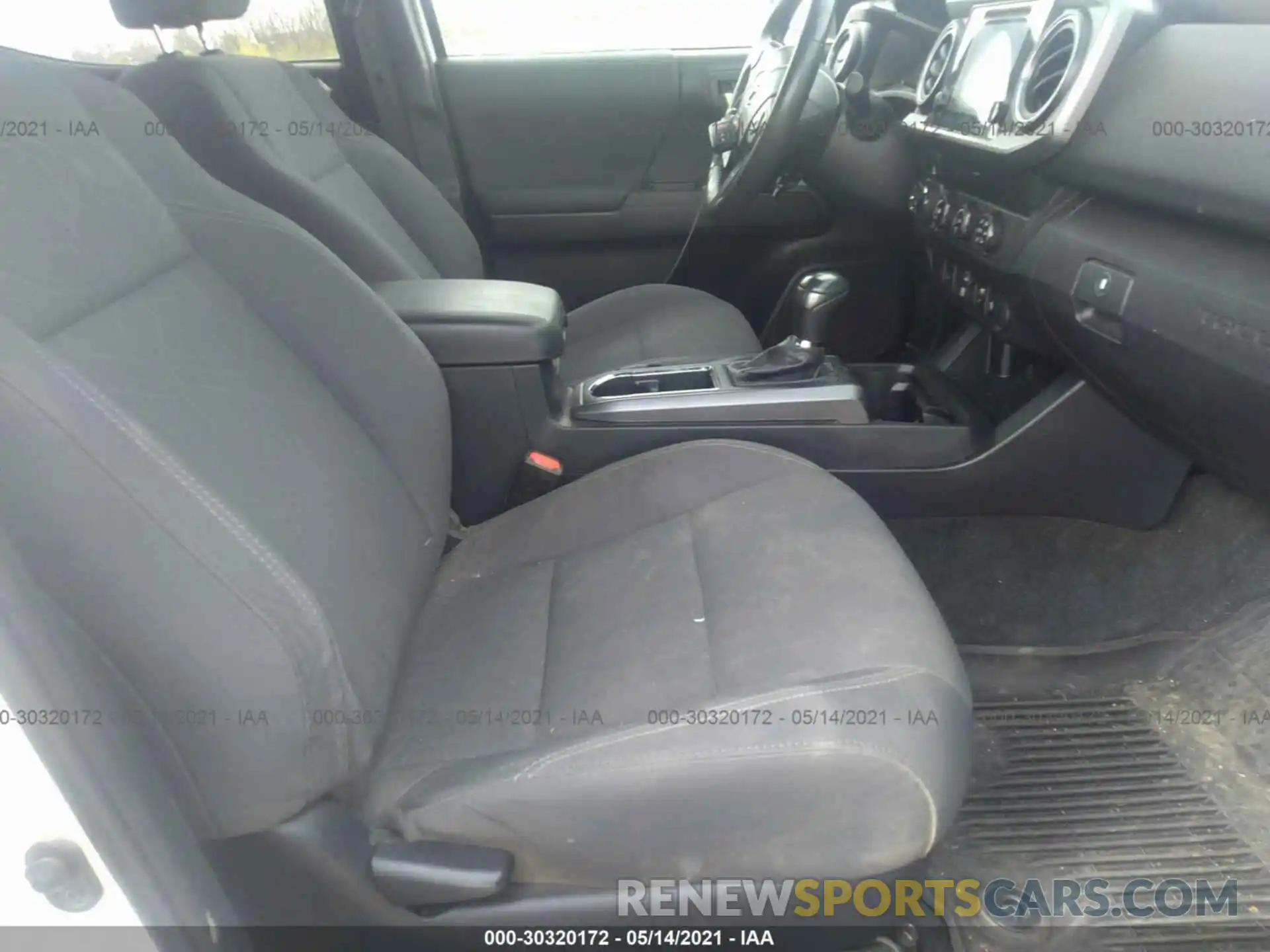 5 Photograph of a damaged car 3TMCZ5AN7KM207320 TOYOTA TACOMA 4WD 2019