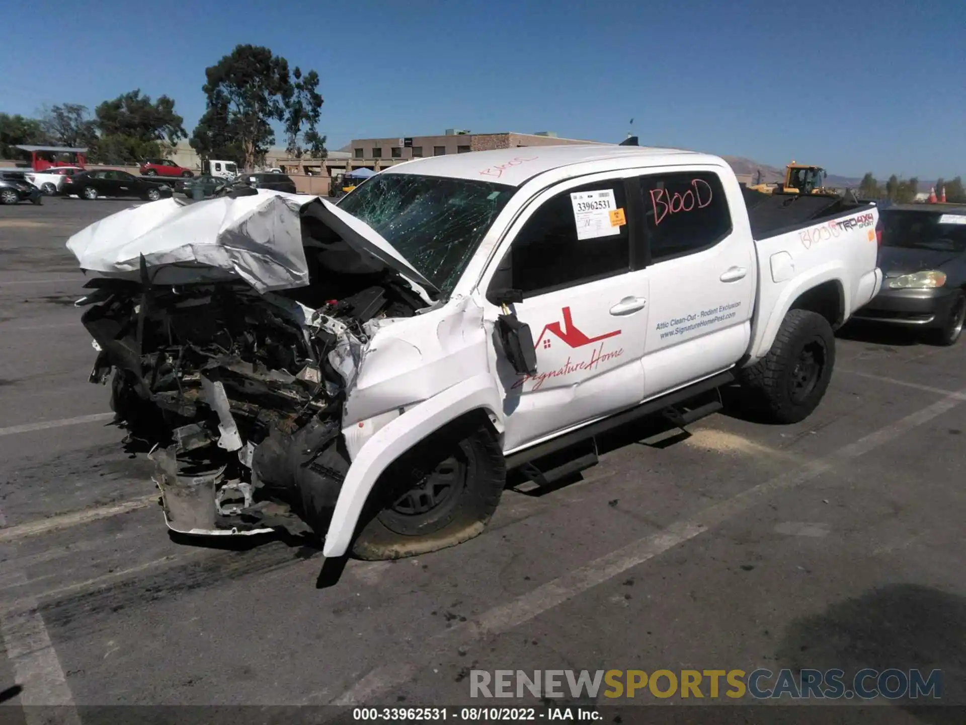 2 Photograph of a damaged car 3TMCZ5AN7KM214963 TOYOTA TACOMA 4WD 2019