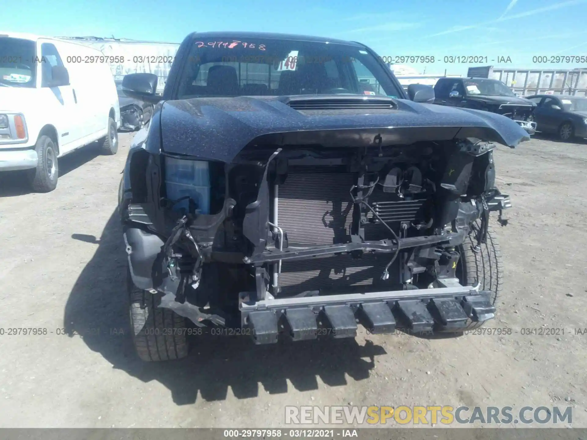 6 Фотография поврежденного автомобиля 3TMCZ5AN7KM216910 TOYOTA TACOMA 4WD 2019