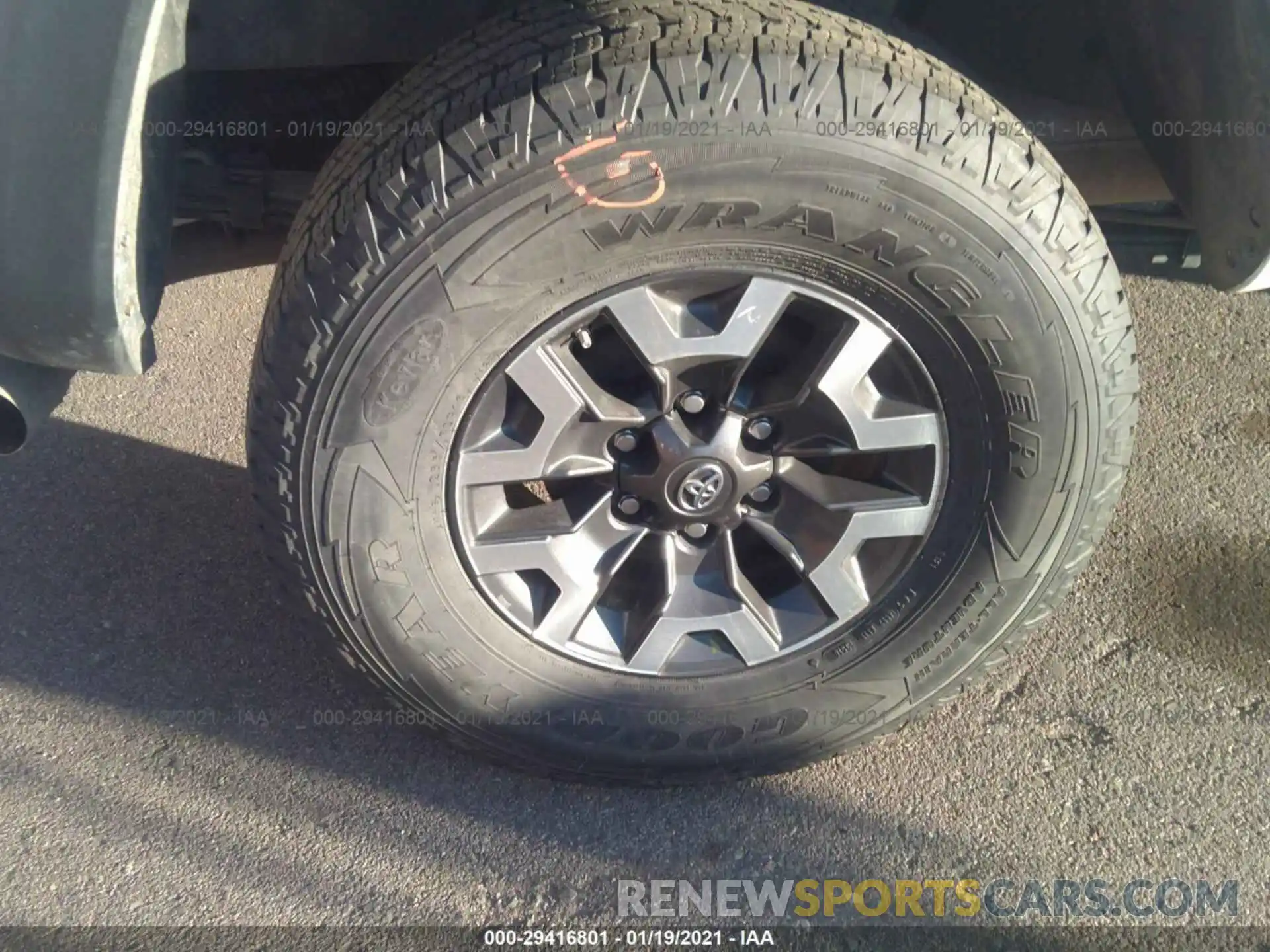 15 Photograph of a damaged car 3TMCZ5AN7KM218026 TOYOTA TACOMA 4WD 2019