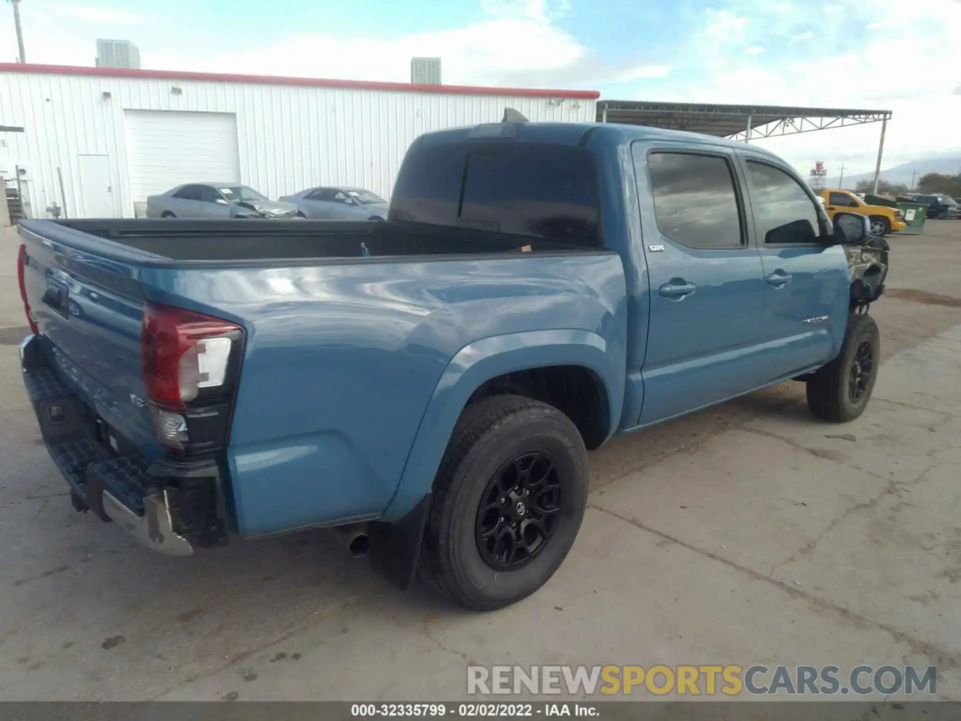 4 Photograph of a damaged car 3TMCZ5AN7KM219063 TOYOTA TACOMA 4WD 2019