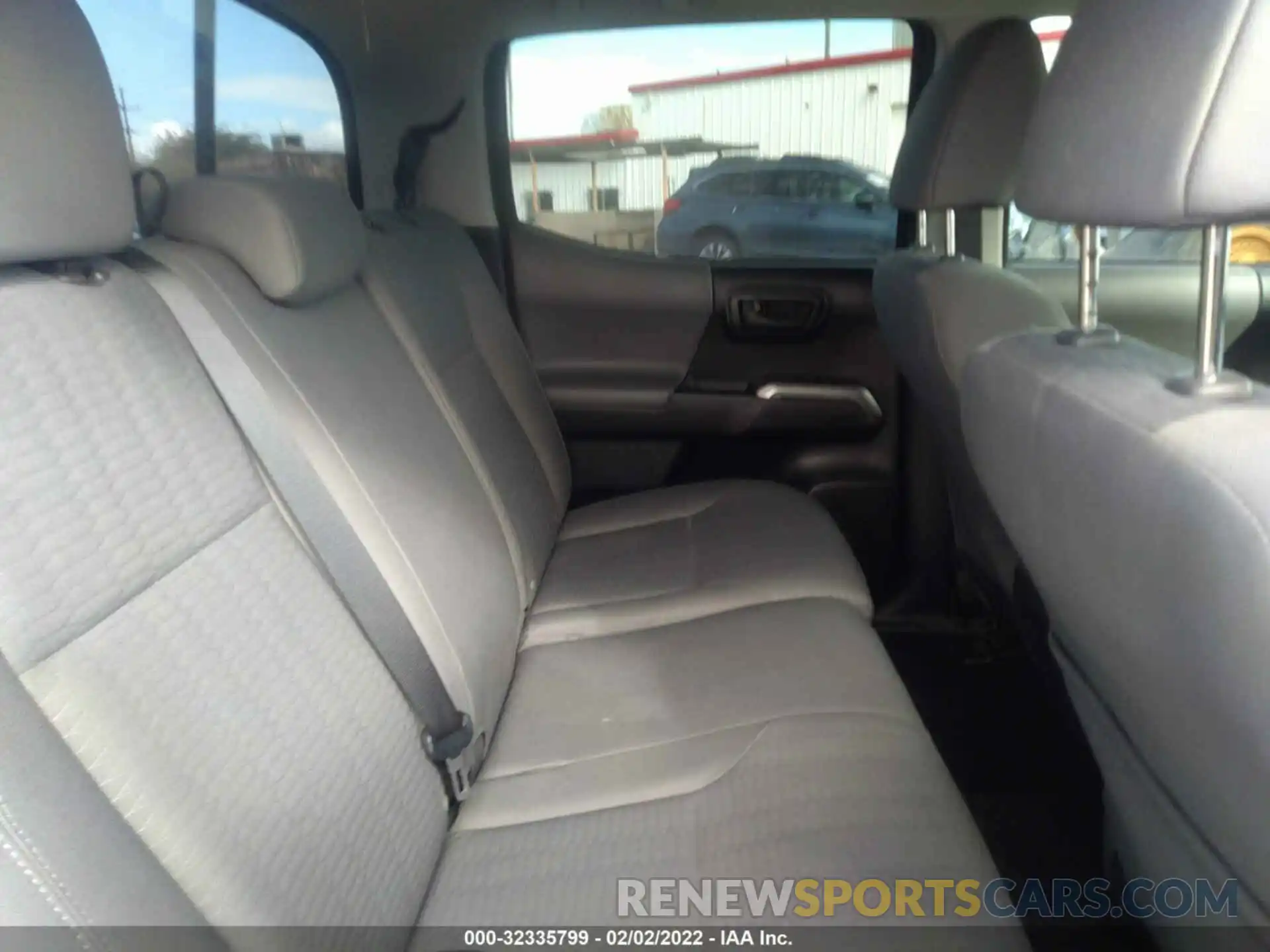 8 Photograph of a damaged car 3TMCZ5AN7KM219063 TOYOTA TACOMA 4WD 2019