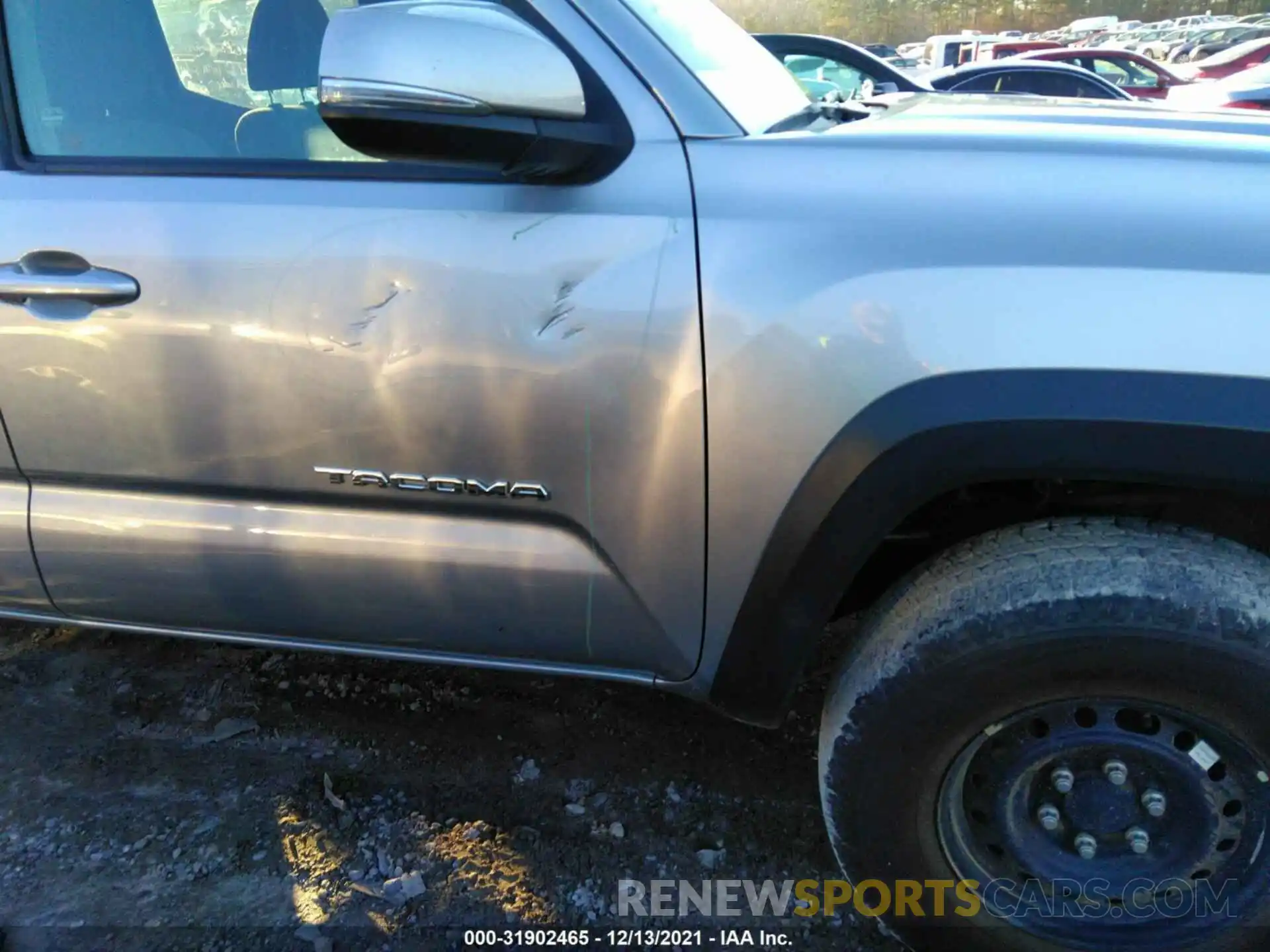 6 Photograph of a damaged car 3TMCZ5AN7KM220939 TOYOTA TACOMA 4WD 2019