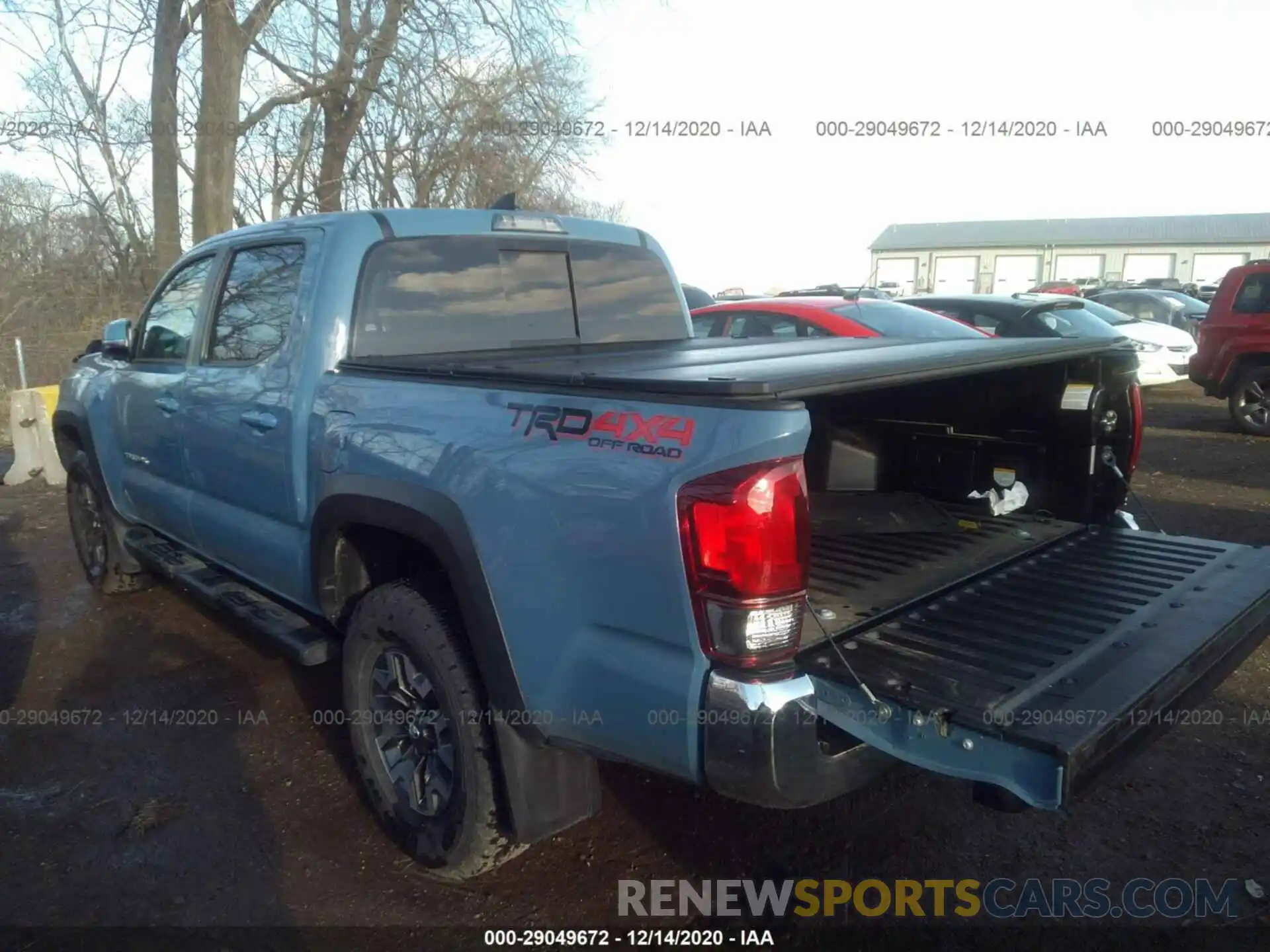 3 Photograph of a damaged car 3TMCZ5AN7KM226658 TOYOTA TACOMA 4WD 2019