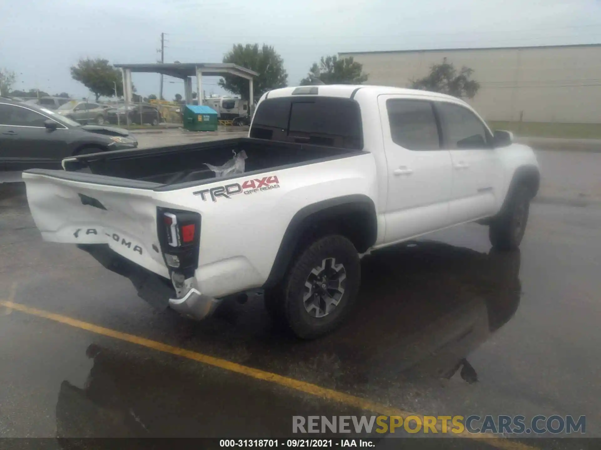 4 Фотография поврежденного автомобиля 3TMCZ5AN7KM229365 TOYOTA TACOMA 4WD 2019