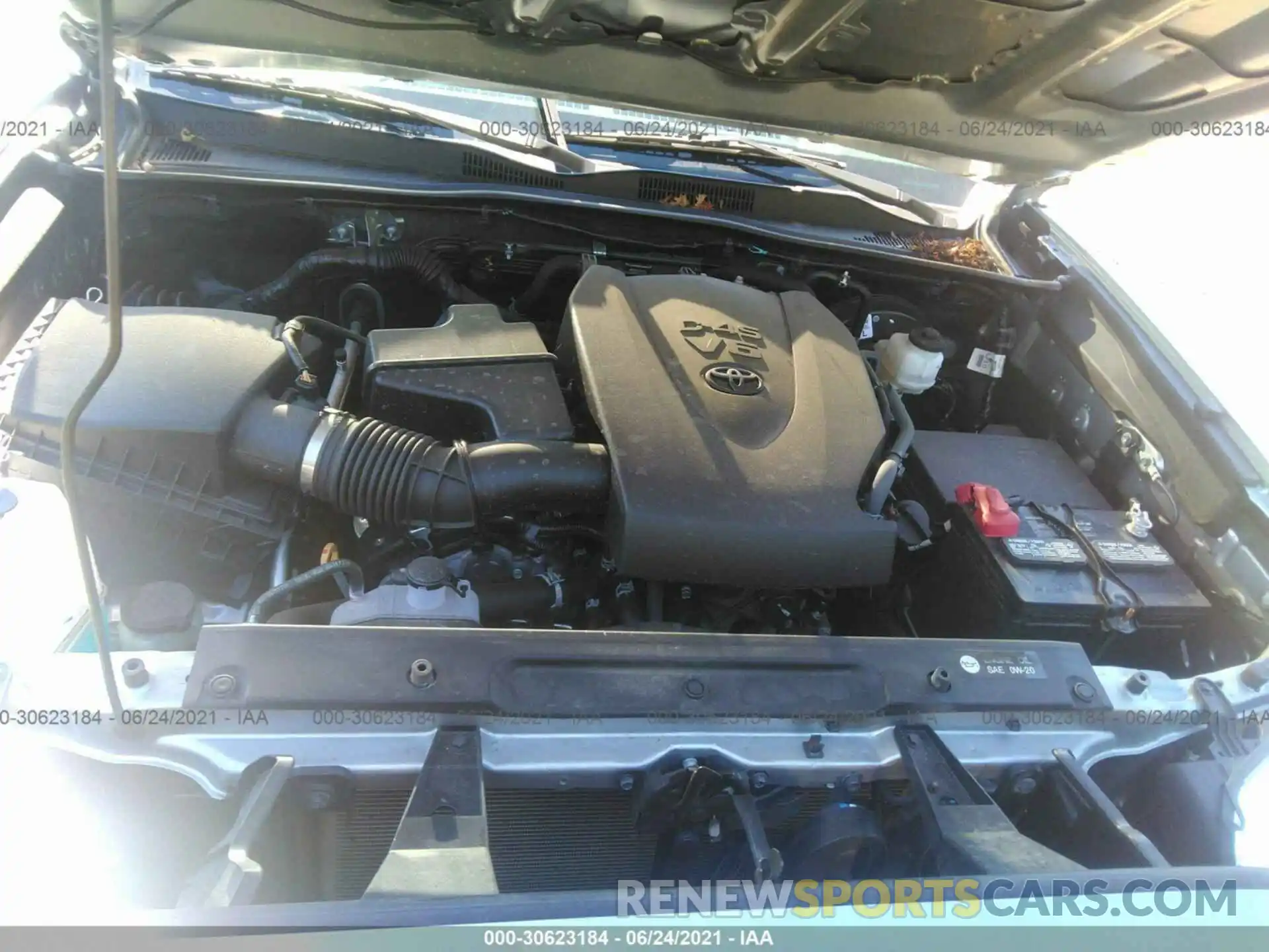 10 Photograph of a damaged car 3TMCZ5AN7KM234937 TOYOTA TACOMA 4WD 2019