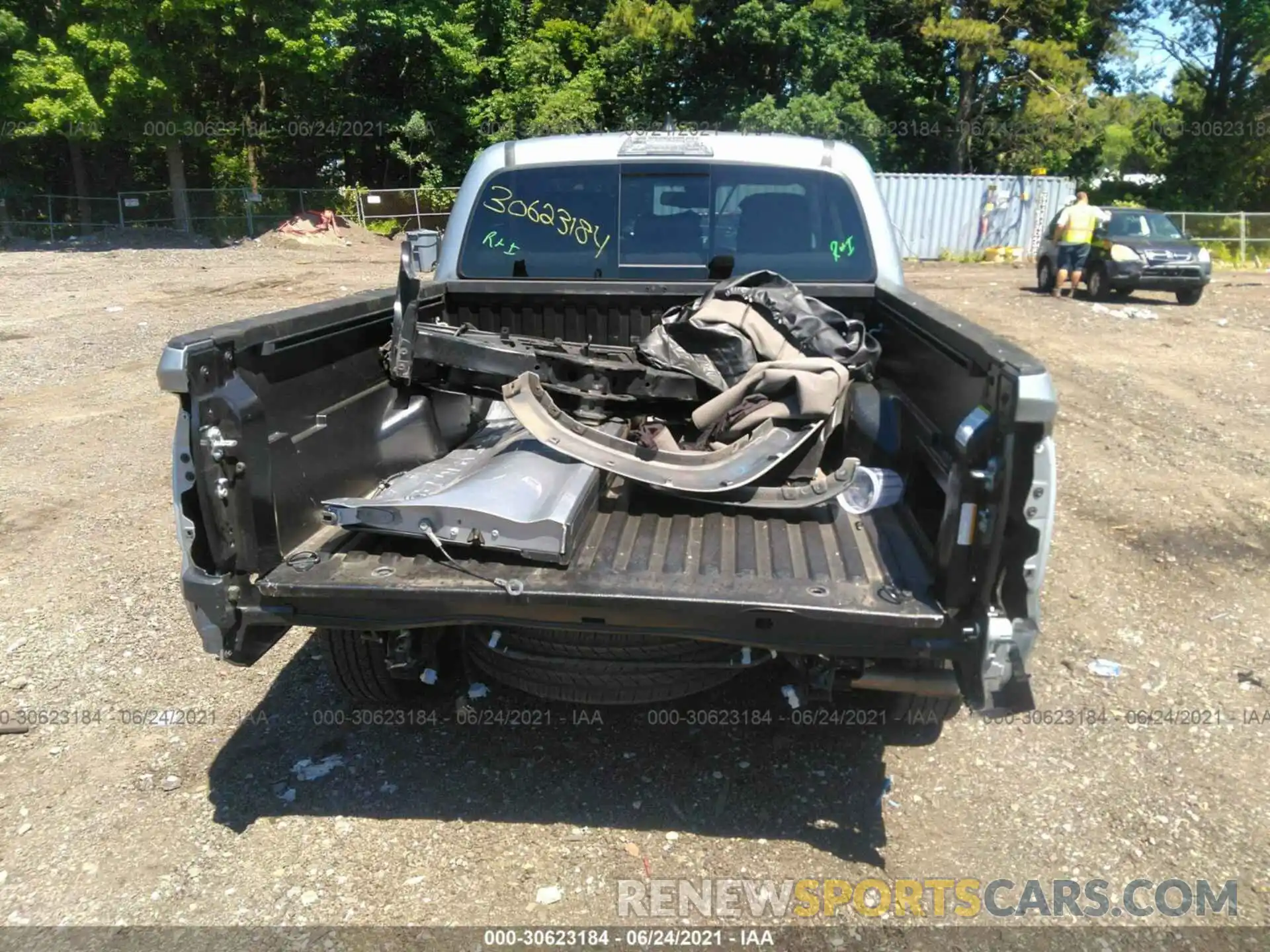 6 Фотография поврежденного автомобиля 3TMCZ5AN7KM234937 TOYOTA TACOMA 4WD 2019