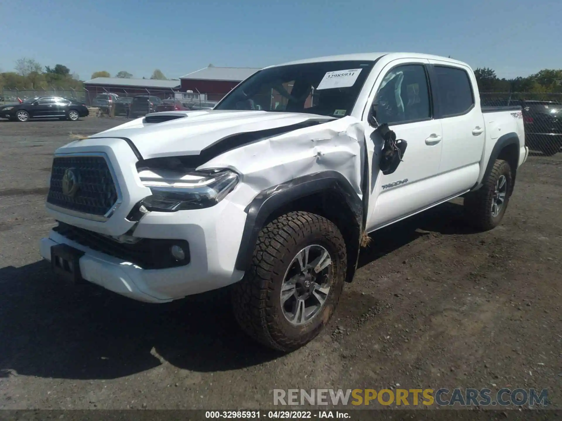 2 Фотография поврежденного автомобиля 3TMCZ5AN7KM247221 TOYOTA TACOMA 4WD 2019