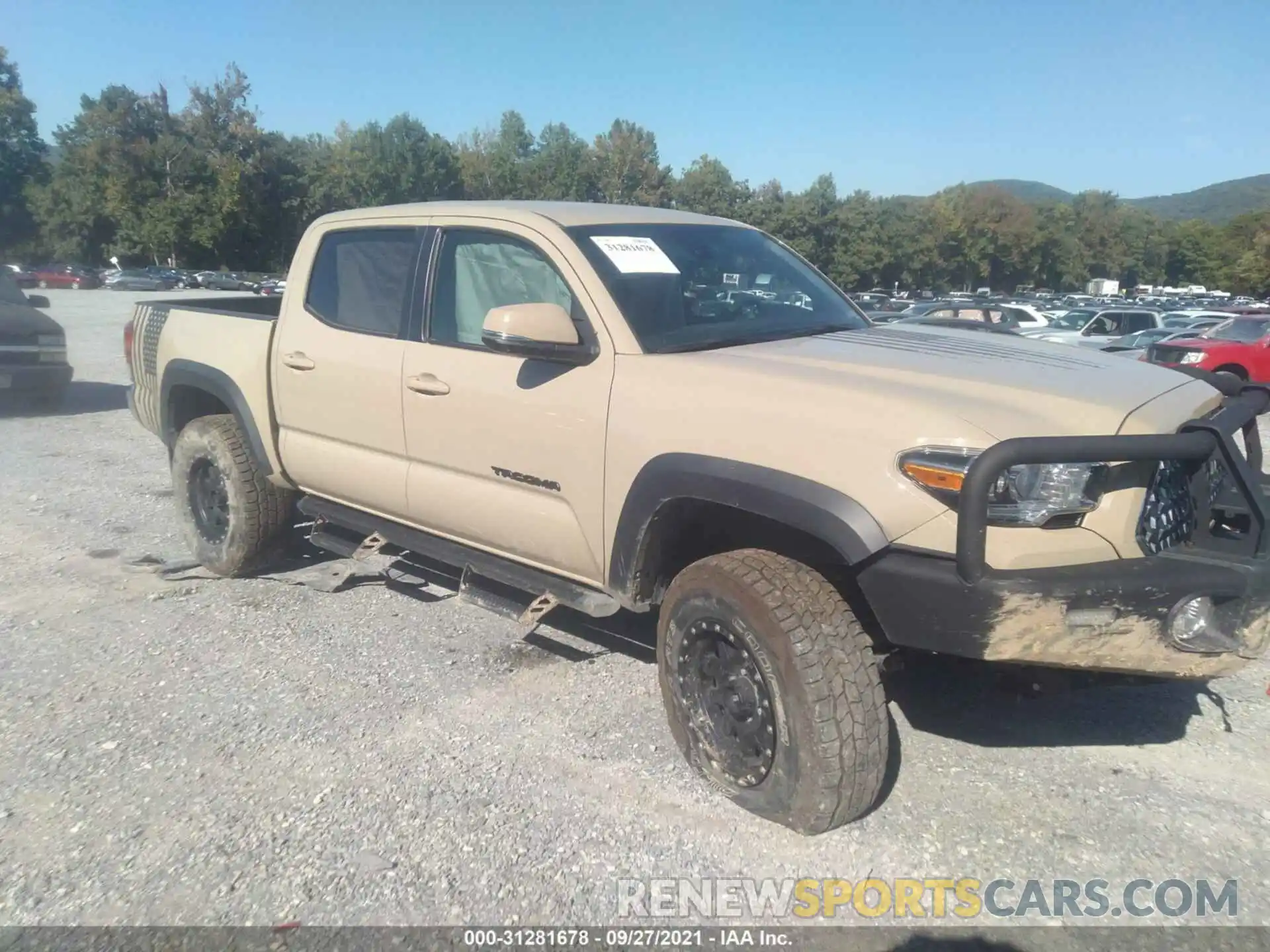 1 Photograph of a damaged car 3TMCZ5AN7KM260440 TOYOTA TACOMA 4WD 2019