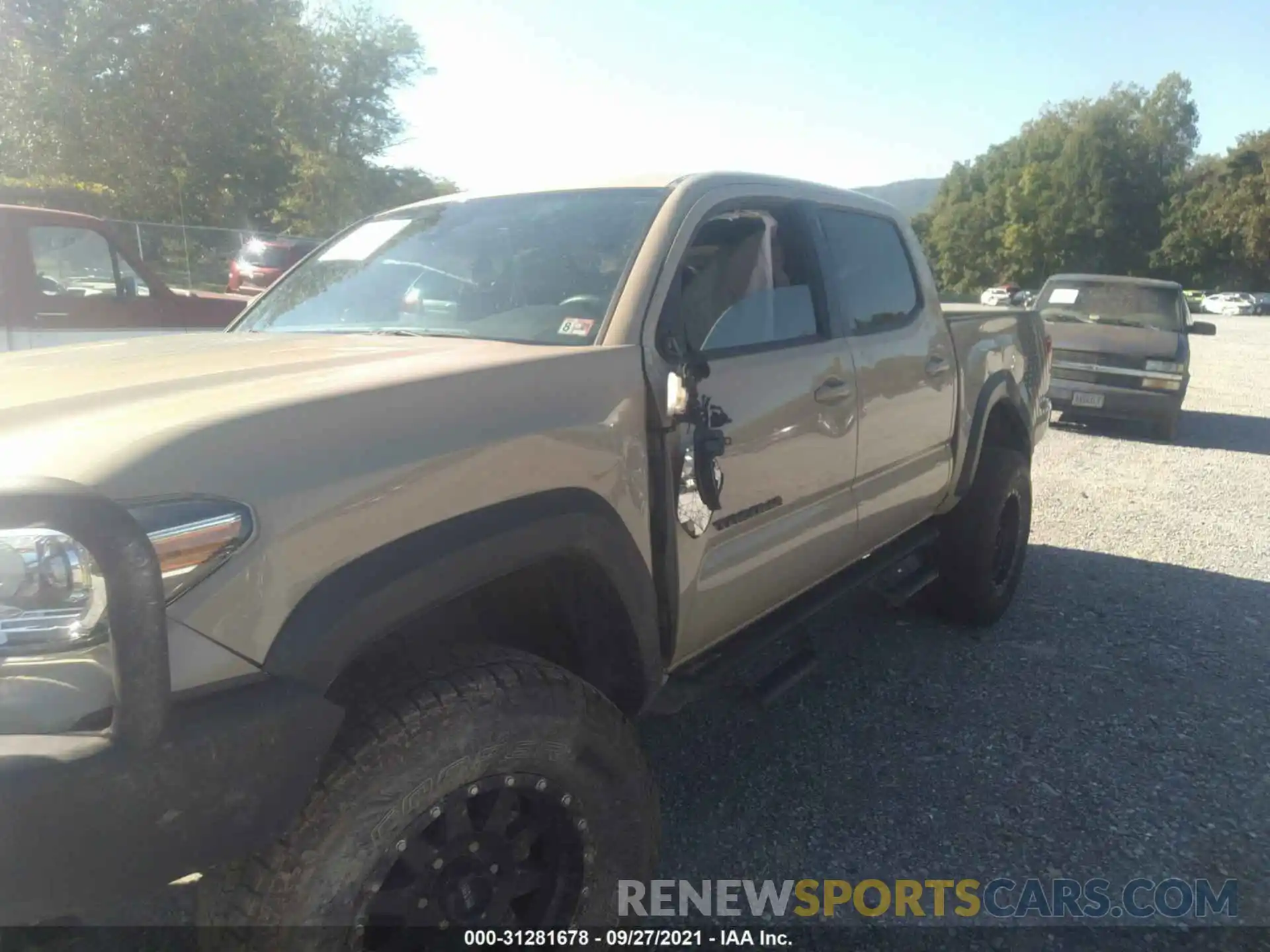 6 Photograph of a damaged car 3TMCZ5AN7KM260440 TOYOTA TACOMA 4WD 2019