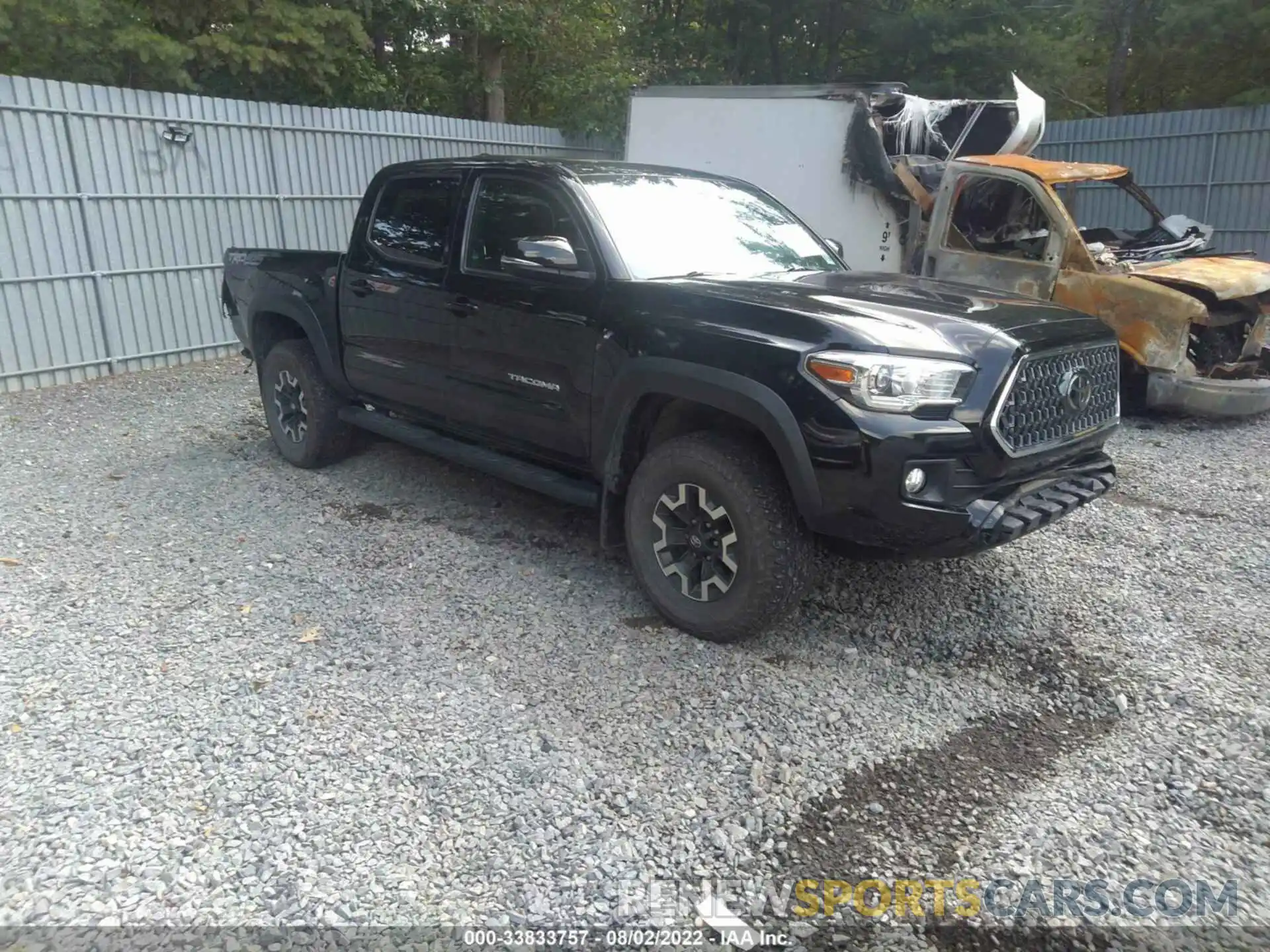 1 Фотография поврежденного автомобиля 3TMCZ5AN7KM264116 TOYOTA TACOMA 4WD 2019