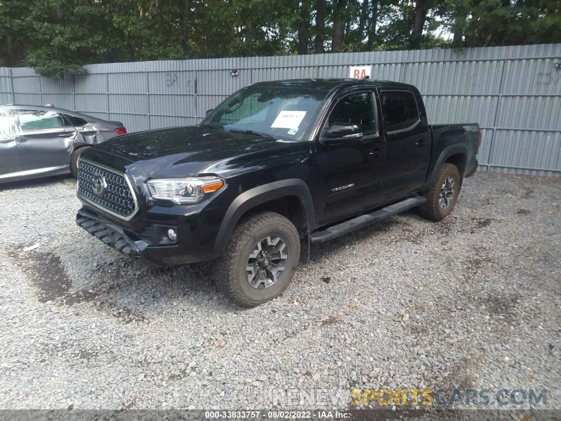 2 Фотография поврежденного автомобиля 3TMCZ5AN7KM264116 TOYOTA TACOMA 4WD 2019