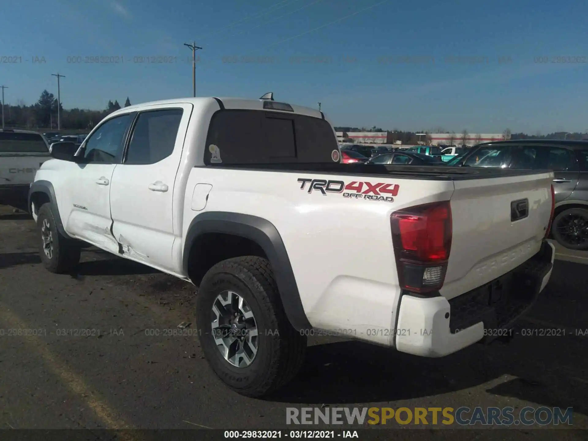 3 Photograph of a damaged car 3TMCZ5AN7KM268165 TOYOTA TACOMA 4WD 2019