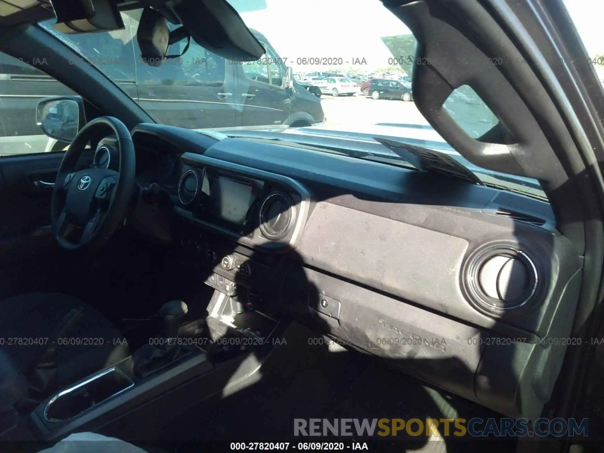 5 Photograph of a damaged car 3TMCZ5AN7KM274287 TOYOTA TACOMA 4WD 2019