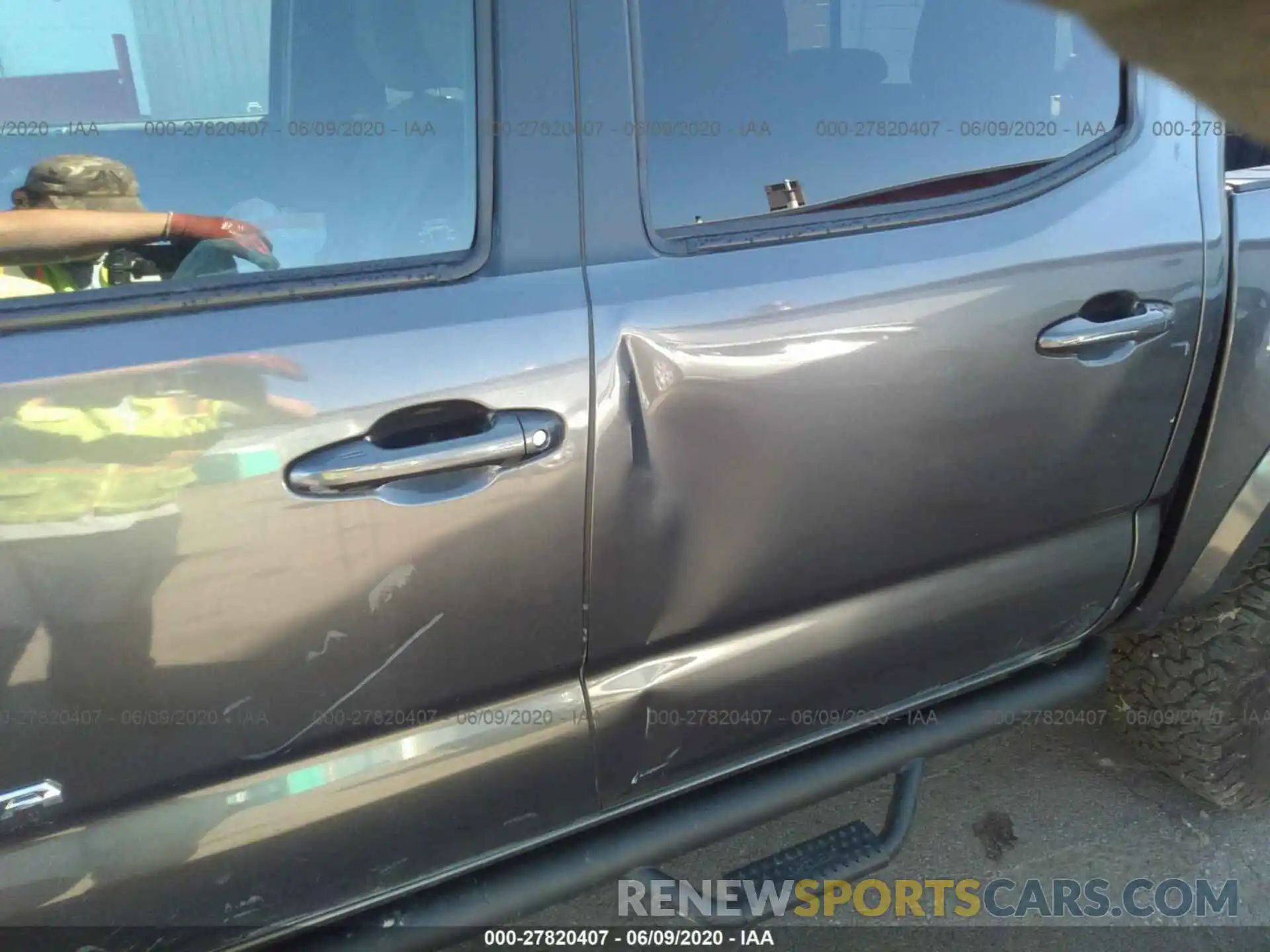 6 Photograph of a damaged car 3TMCZ5AN7KM274287 TOYOTA TACOMA 4WD 2019