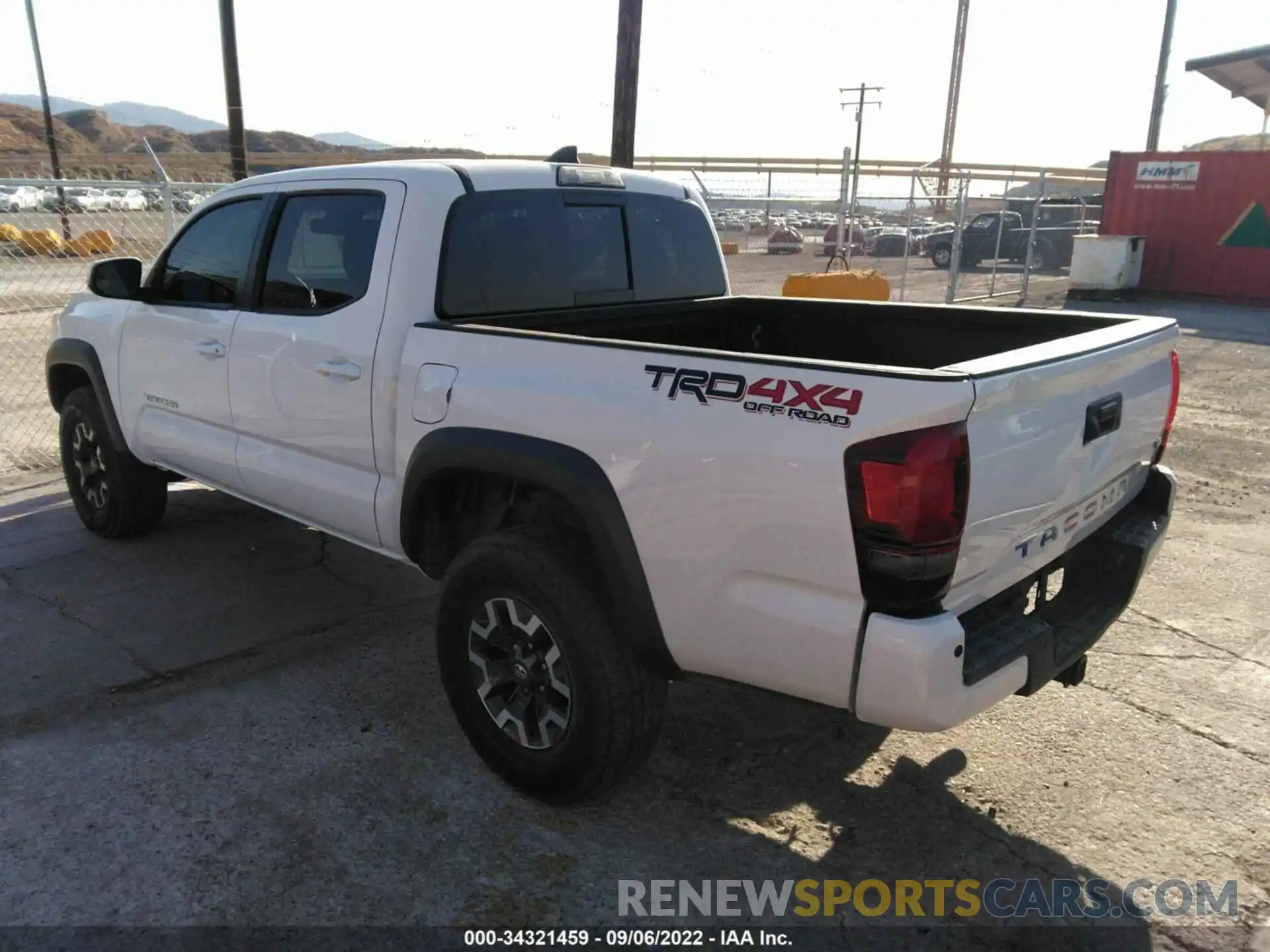 3 Photograph of a damaged car 3TMCZ5AN7KM283829 TOYOTA TACOMA 4WD 2019