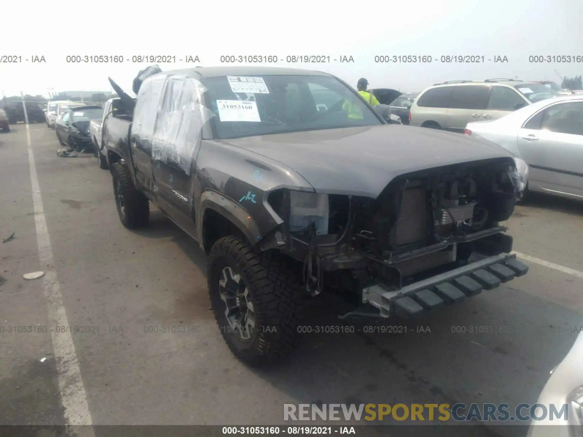 1 Photograph of a damaged car 3TMCZ5AN7KM287511 TOYOTA TACOMA 4WD 2019