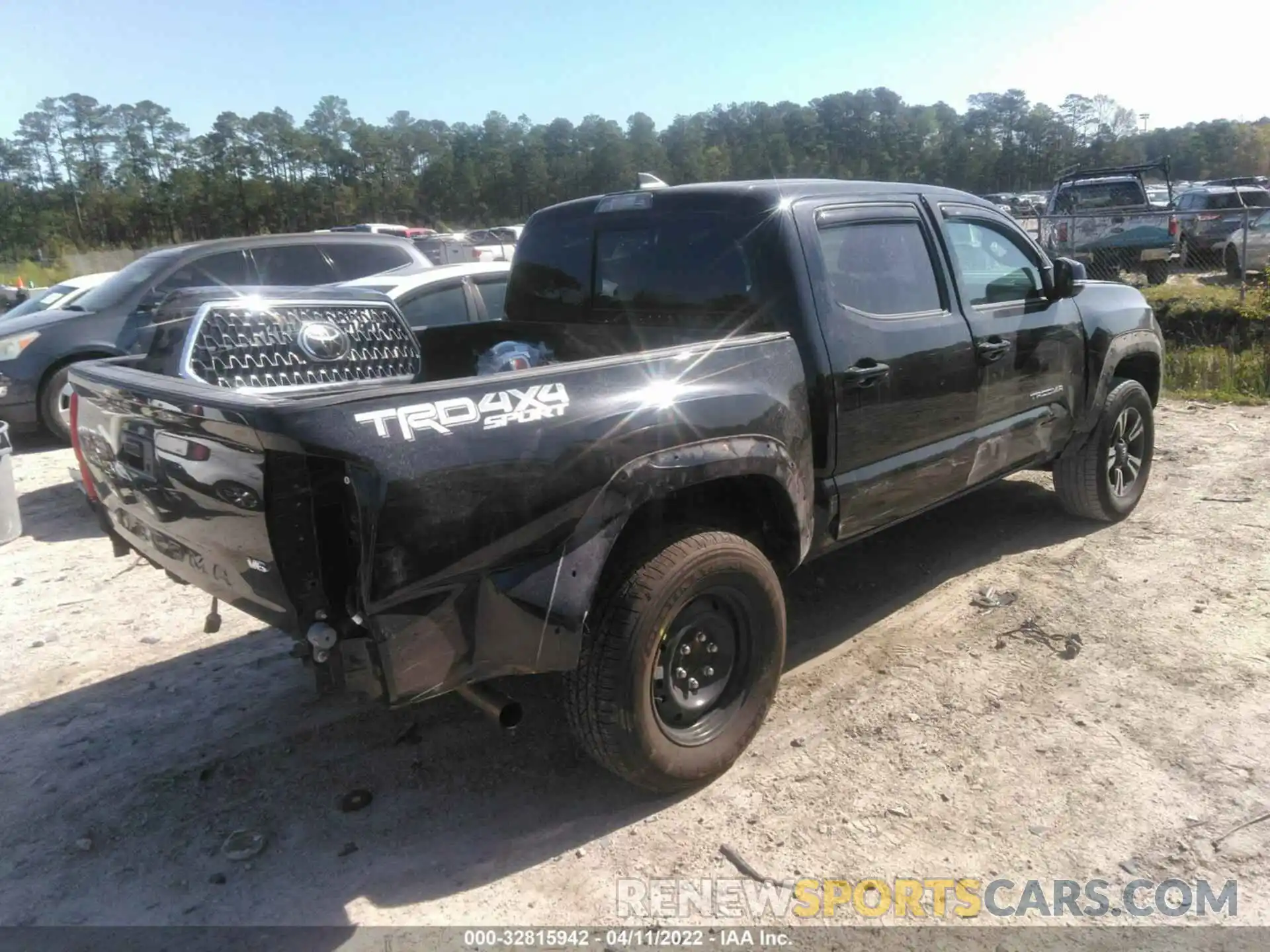 4 Photograph of a damaged car 3TMCZ5AN8KM197316 TOYOTA TACOMA 4WD 2019