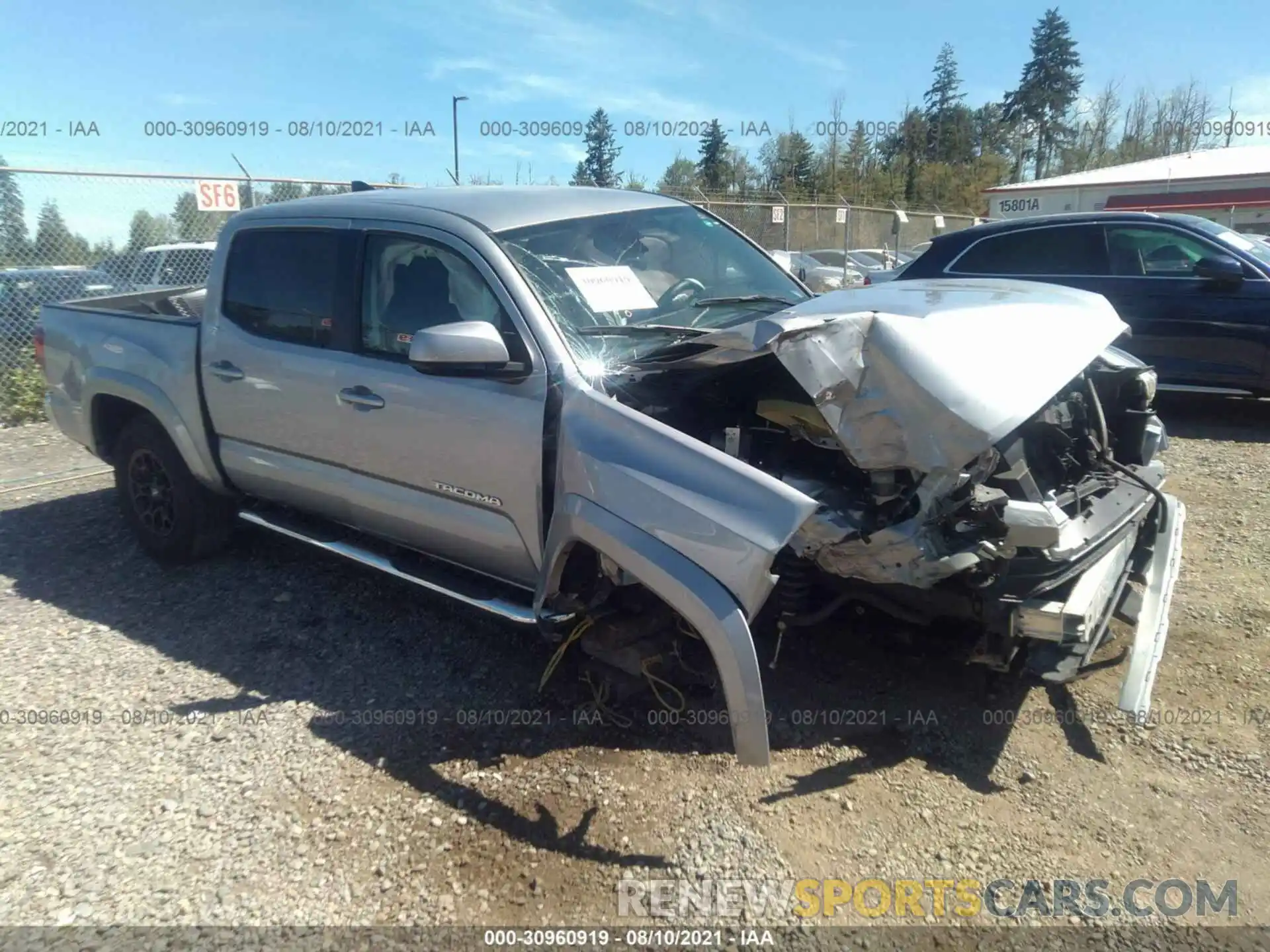 1 Photograph of a damaged car 3TMCZ5AN8KM212025 TOYOTA TACOMA 4WD 2019