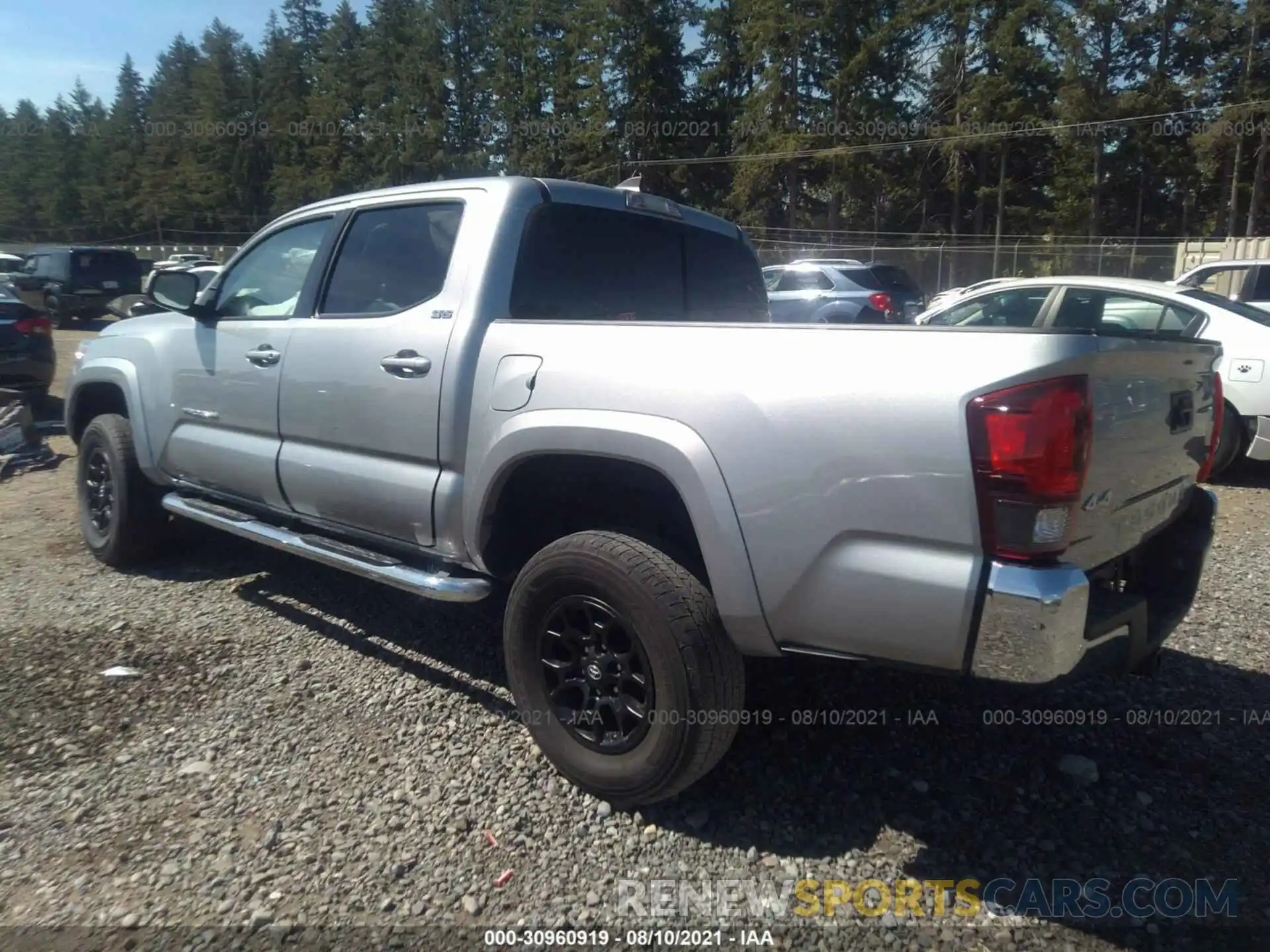 3 Photograph of a damaged car 3TMCZ5AN8KM212025 TOYOTA TACOMA 4WD 2019