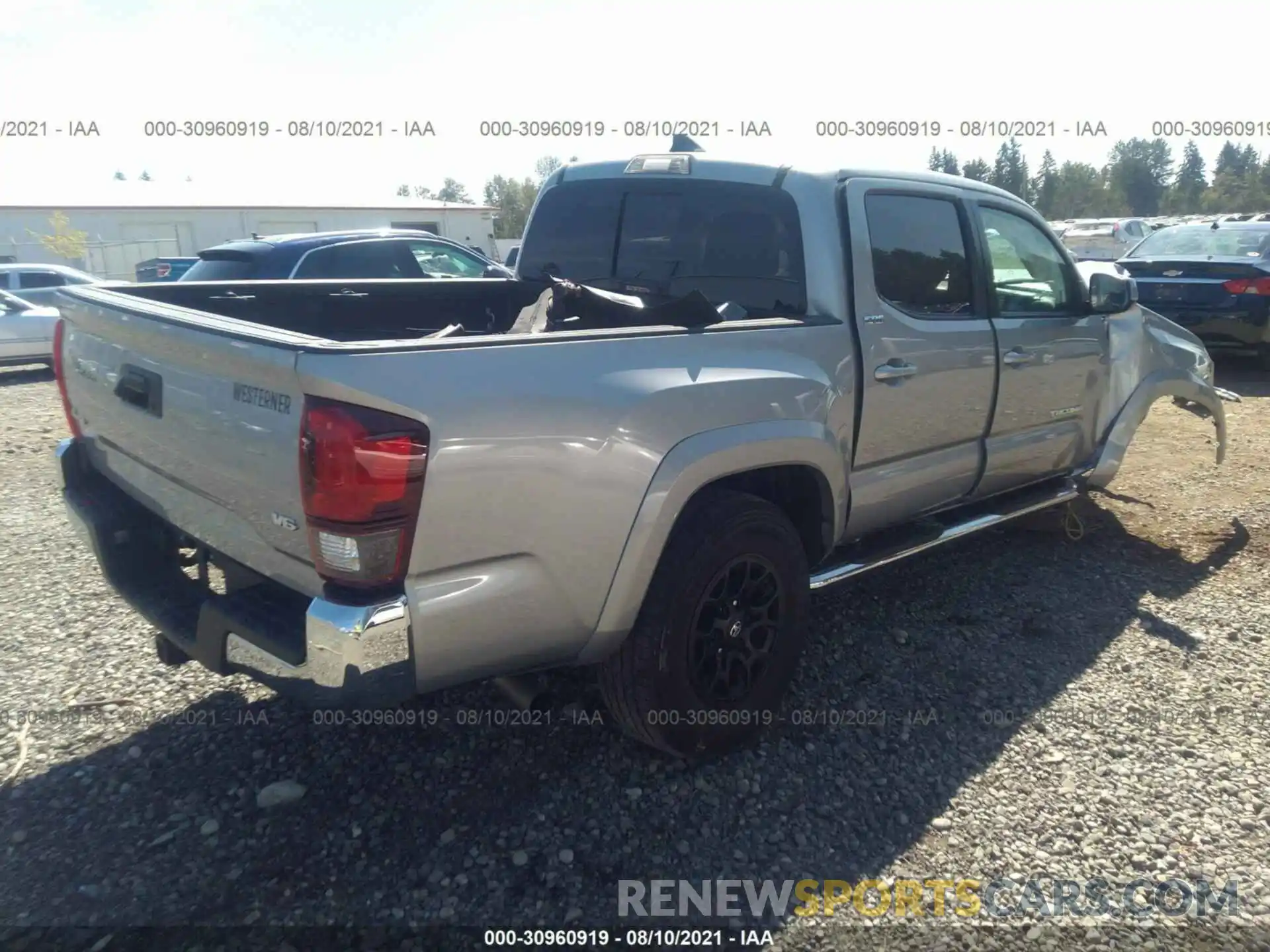 4 Фотография поврежденного автомобиля 3TMCZ5AN8KM212025 TOYOTA TACOMA 4WD 2019