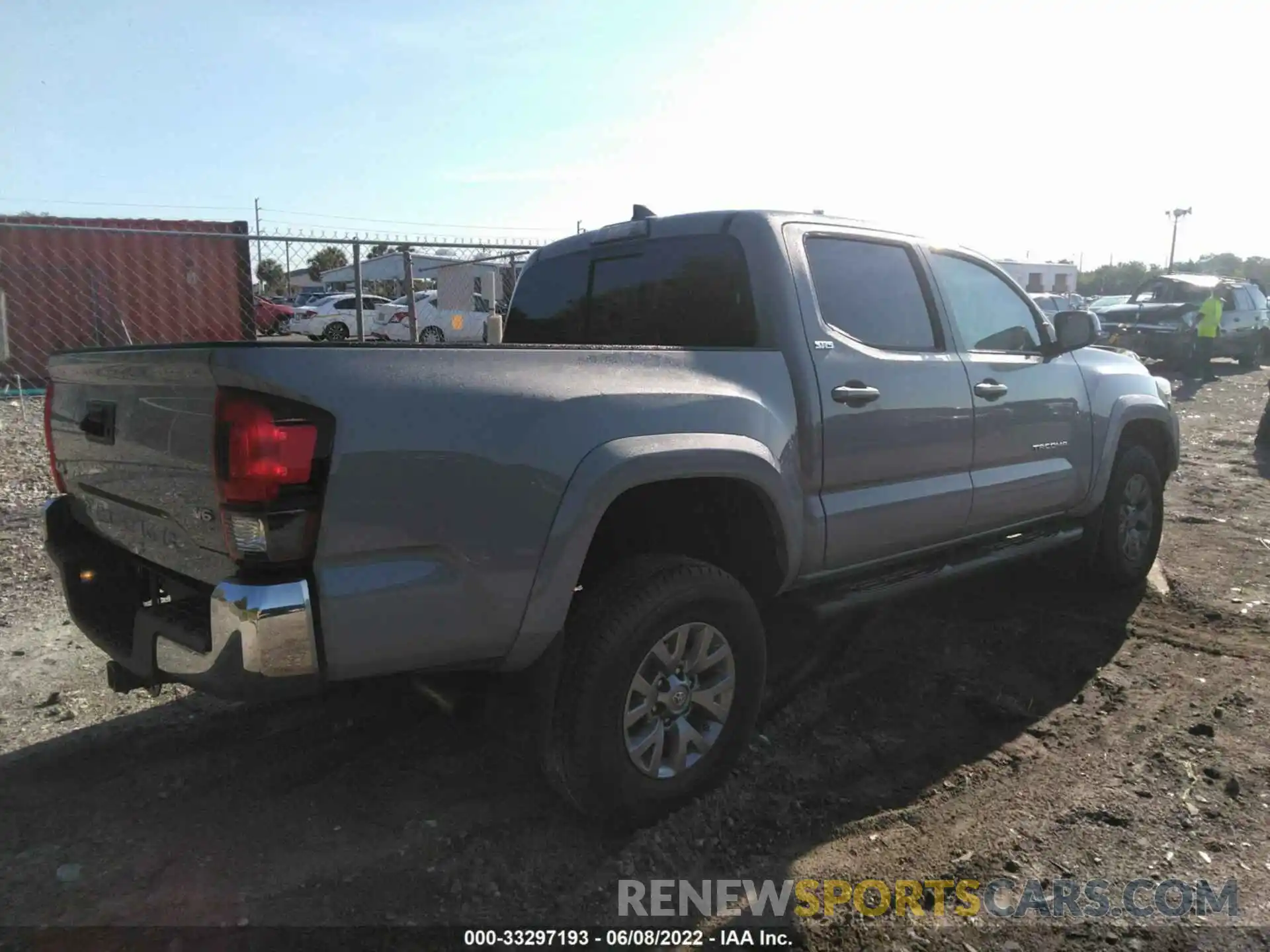 4 Photograph of a damaged car 3TMCZ5AN8KM213434 TOYOTA TACOMA 4WD 2019