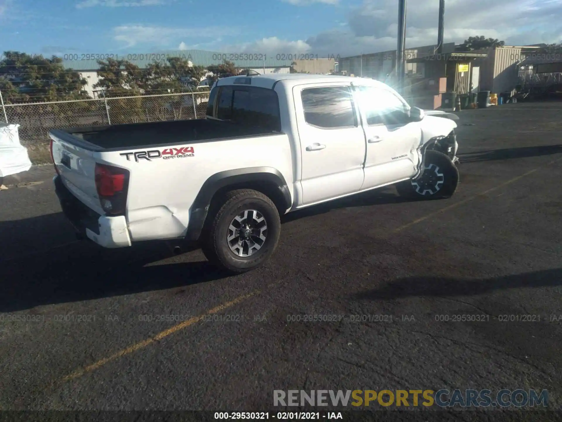 4 Photograph of a damaged car 3TMCZ5AN8KM214356 TOYOTA TACOMA 4WD 2019