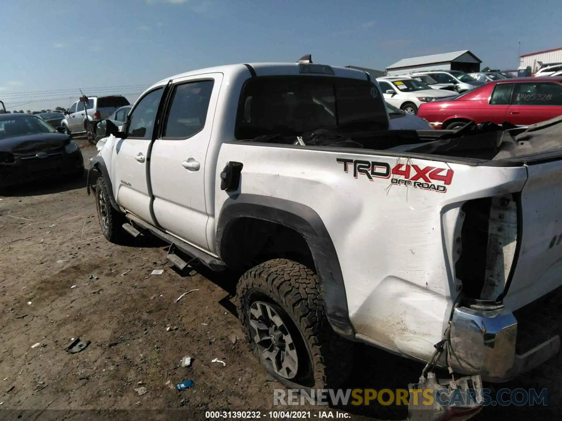 3 Photograph of a damaged car 3TMCZ5AN8KM219833 TOYOTA TACOMA 4WD 2019