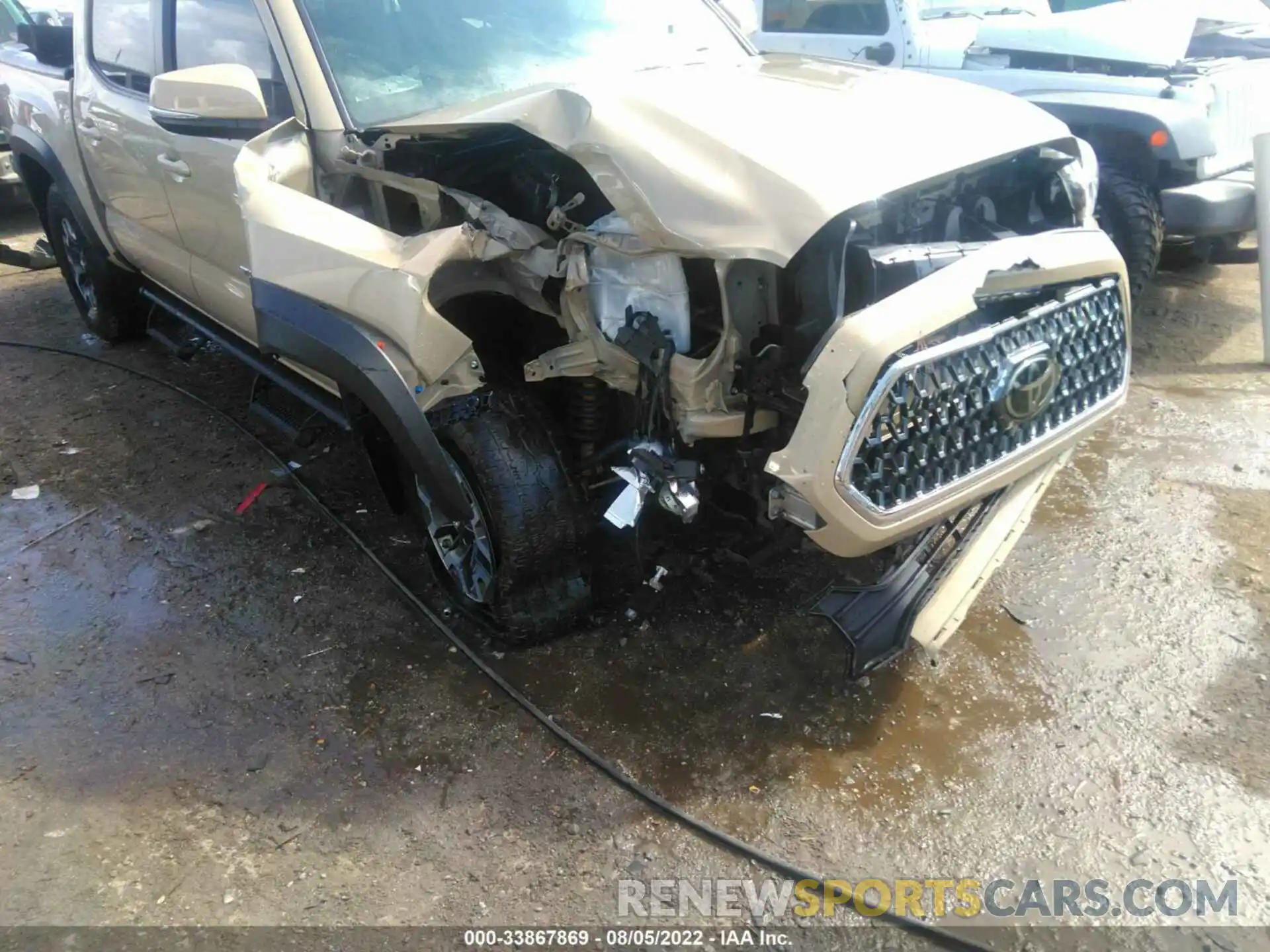 6 Photograph of a damaged car 3TMCZ5AN8KM222859 TOYOTA TACOMA 4WD 2019