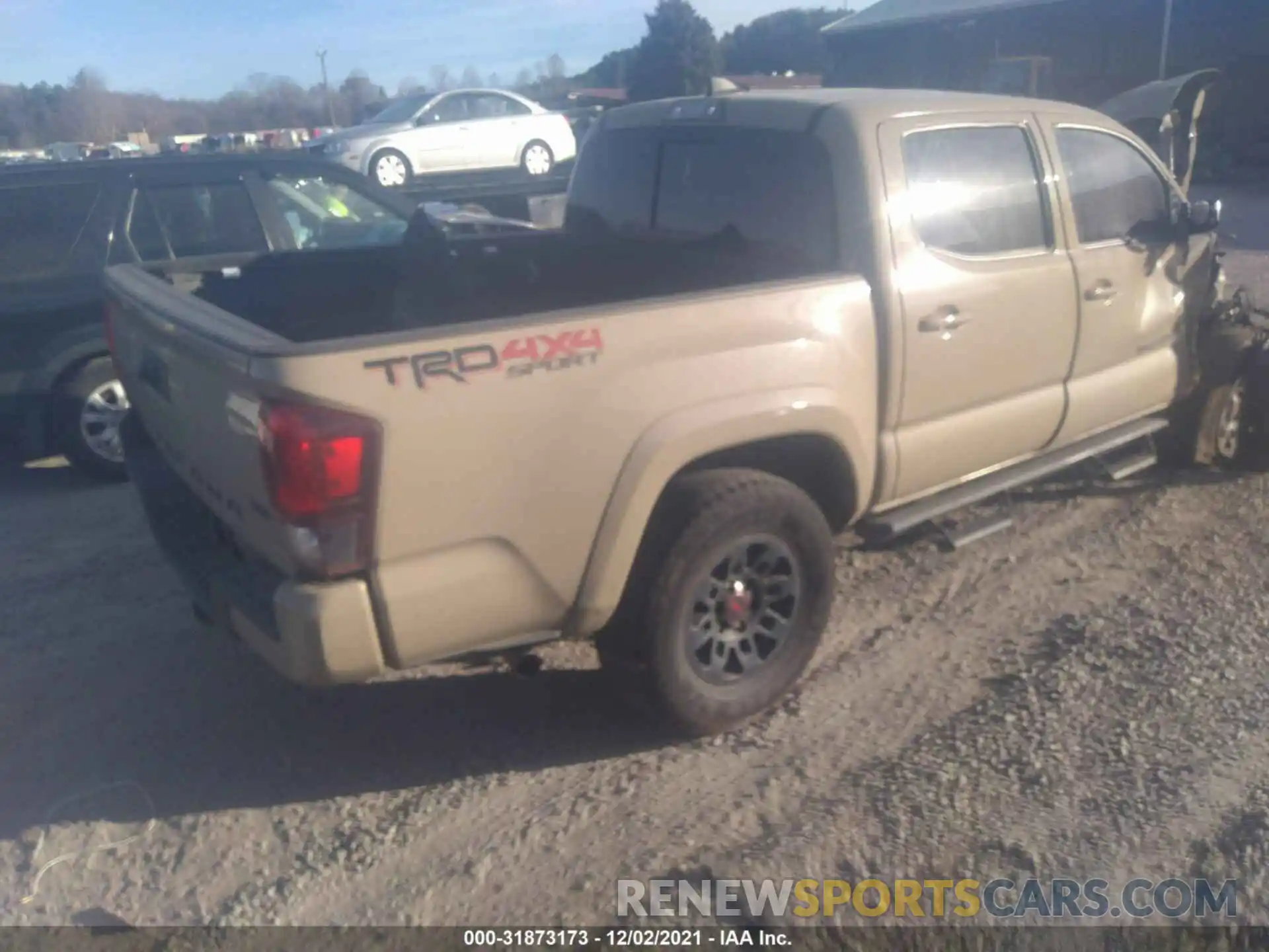 4 Photograph of a damaged car 3TMCZ5AN8KM226488 TOYOTA TACOMA 4WD 2019