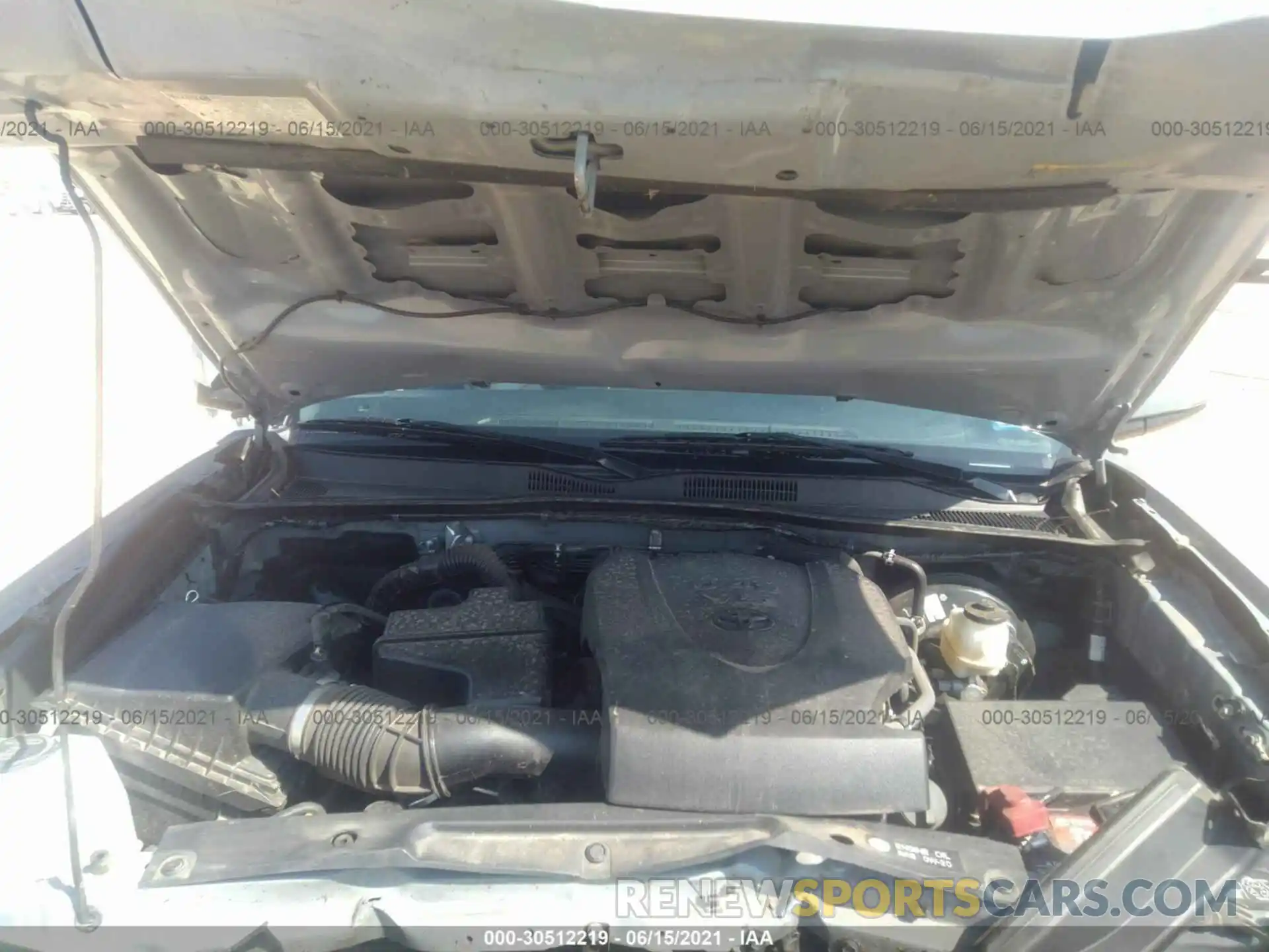 10 Photograph of a damaged car 3TMCZ5AN8KM228404 TOYOTA TACOMA 4WD 2019