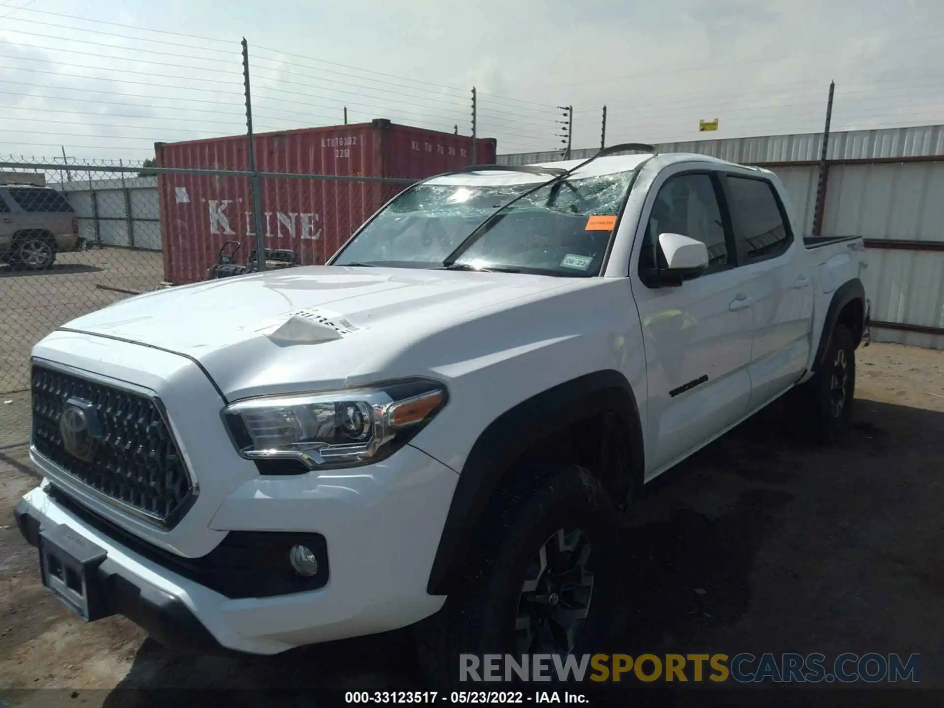 6 Photograph of a damaged car 3TMCZ5AN8KM245087 TOYOTA TACOMA 4WD 2019