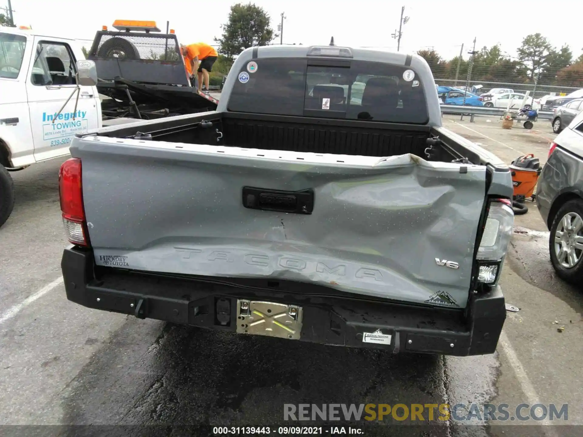 6 Photograph of a damaged car 3TMCZ5AN8KM250452 TOYOTA TACOMA 4WD 2019