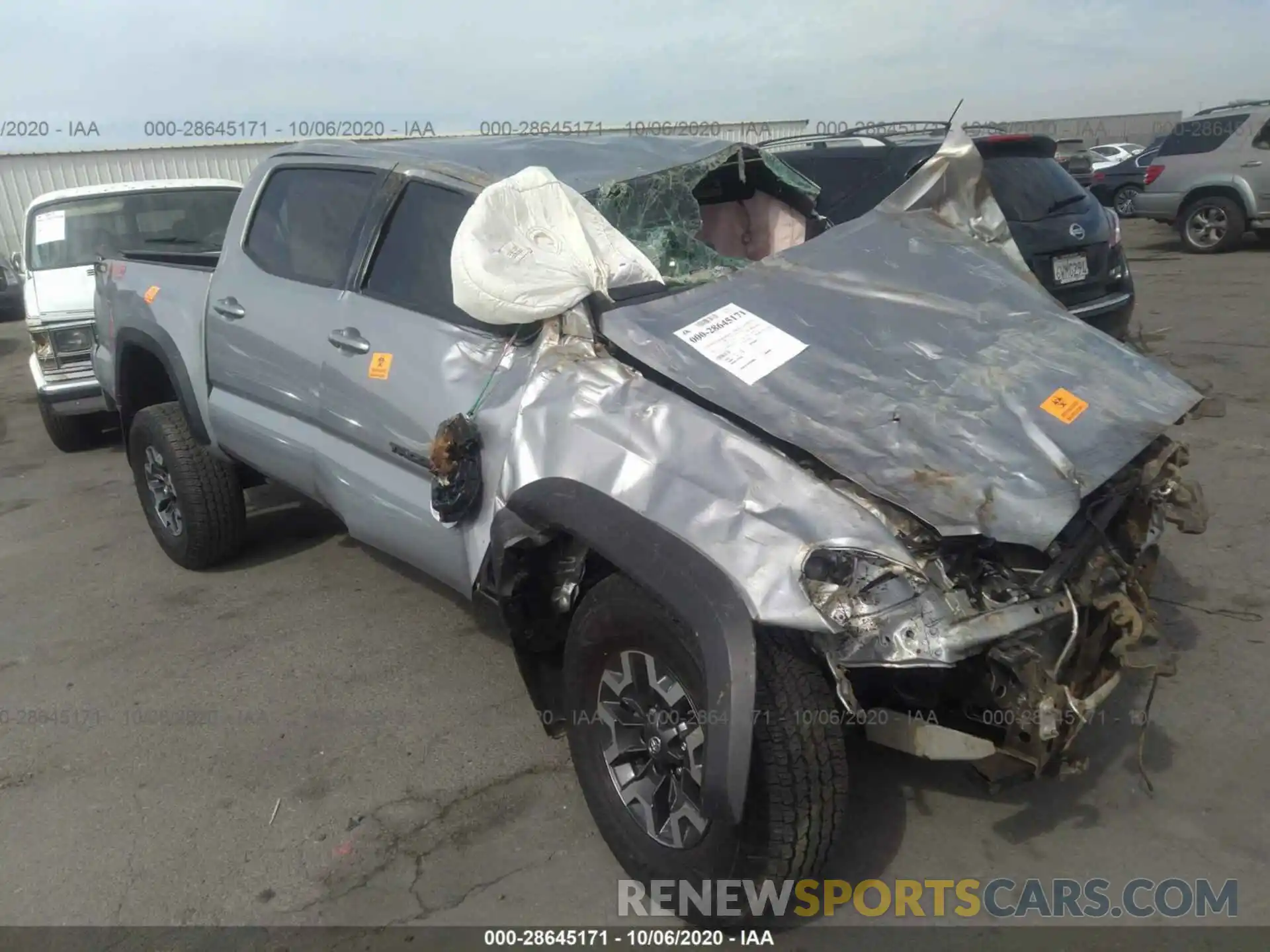 1 Photograph of a damaged car 3TMCZ5AN8KM257367 TOYOTA TACOMA 4WD 2019