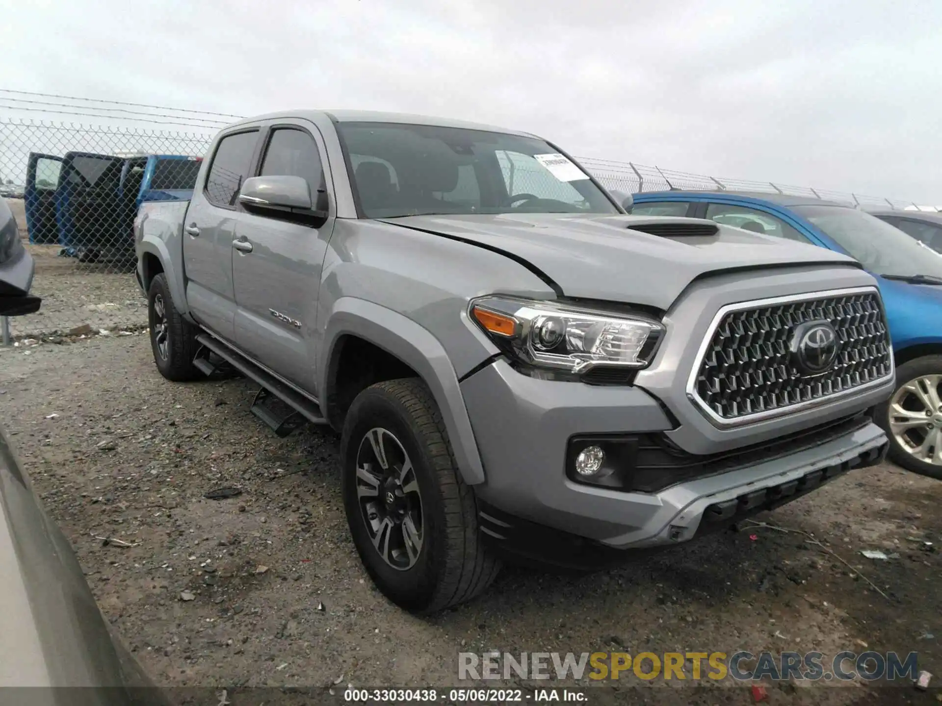 1 Photograph of a damaged car 3TMCZ5AN8KM262813 TOYOTA TACOMA 4WD 2019